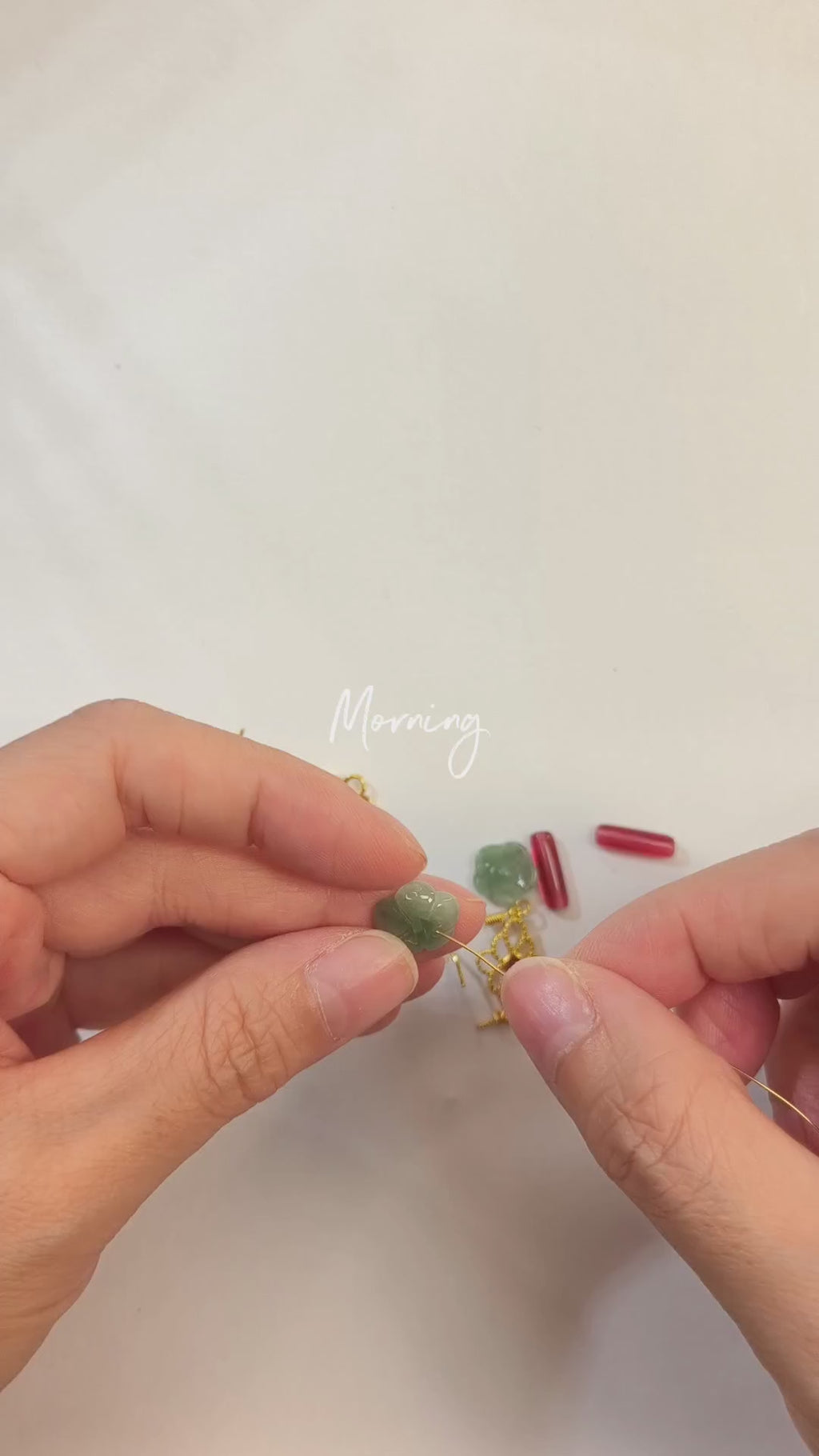 WE jadeite earring