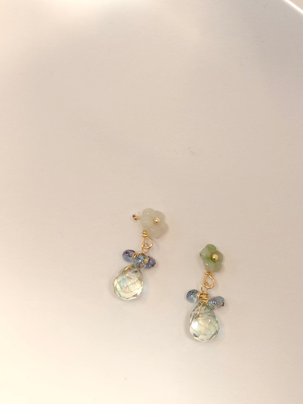 WE delite crystal and jadeite earring