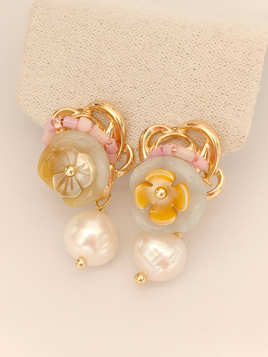 WE Monet flower jadeite earring