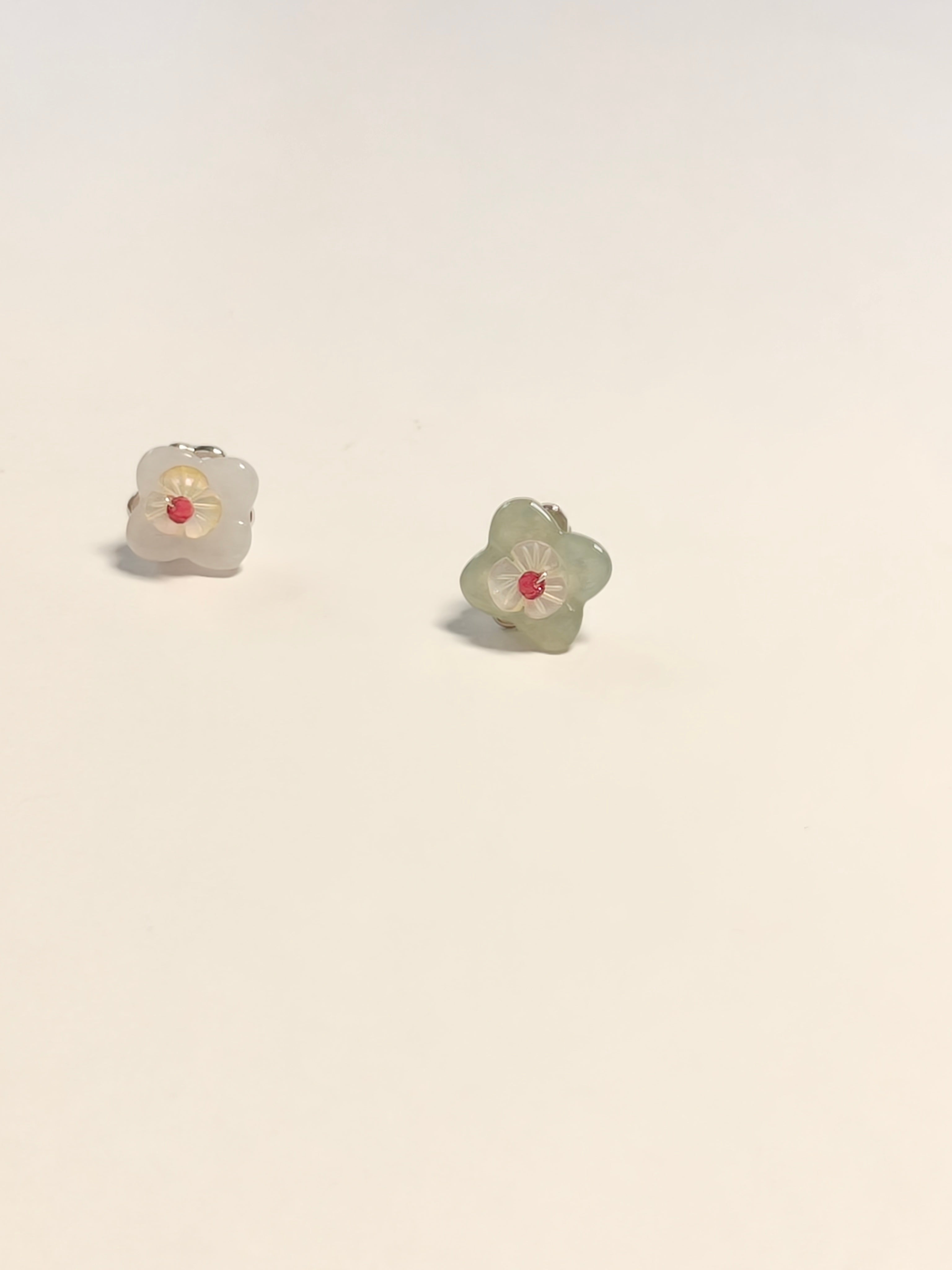 WE Monet jadeite earring