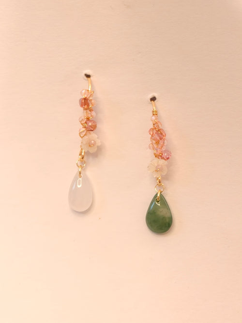WE delite crystal and jadeite earring