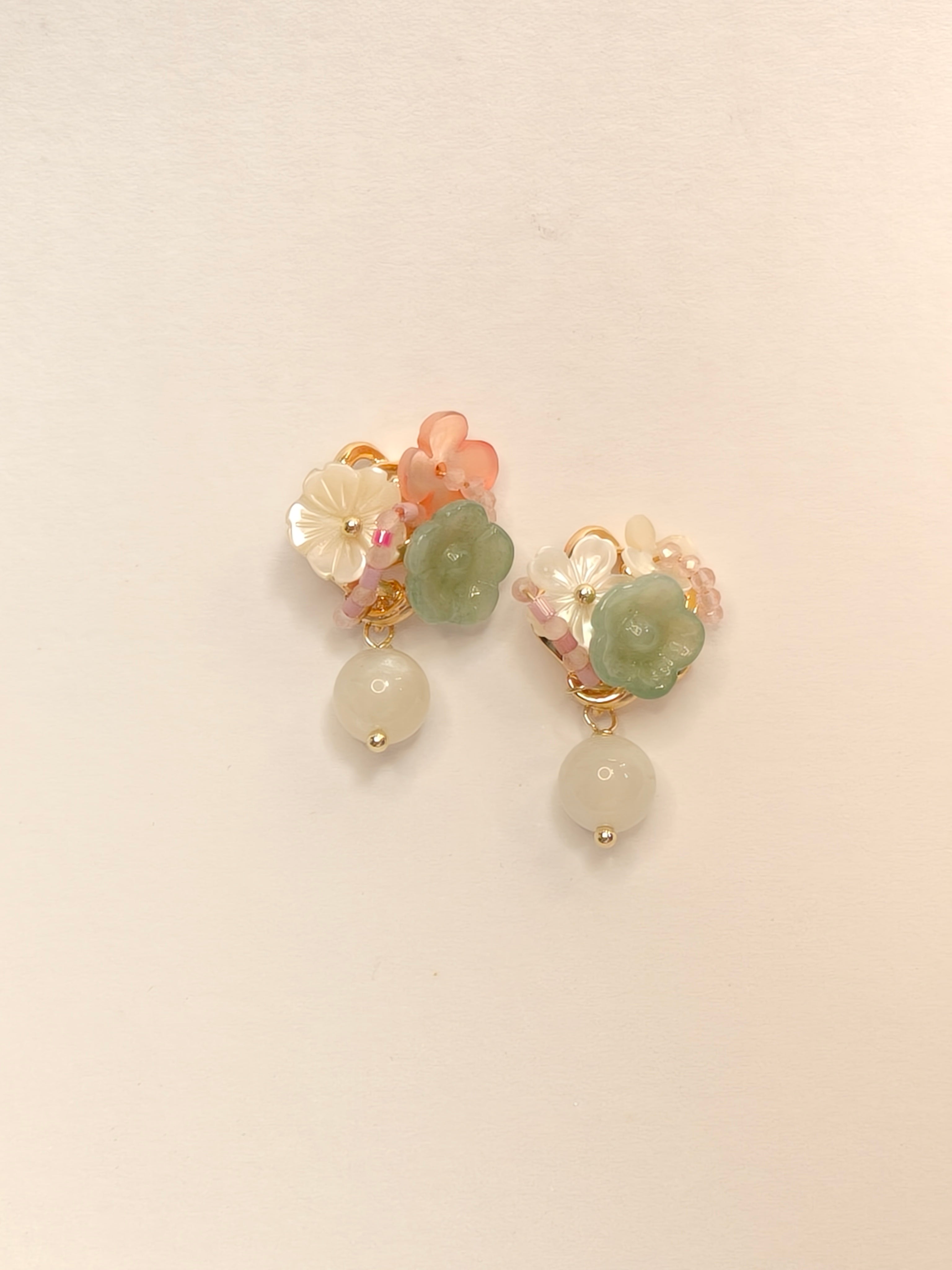 WE Monet jadeite earring