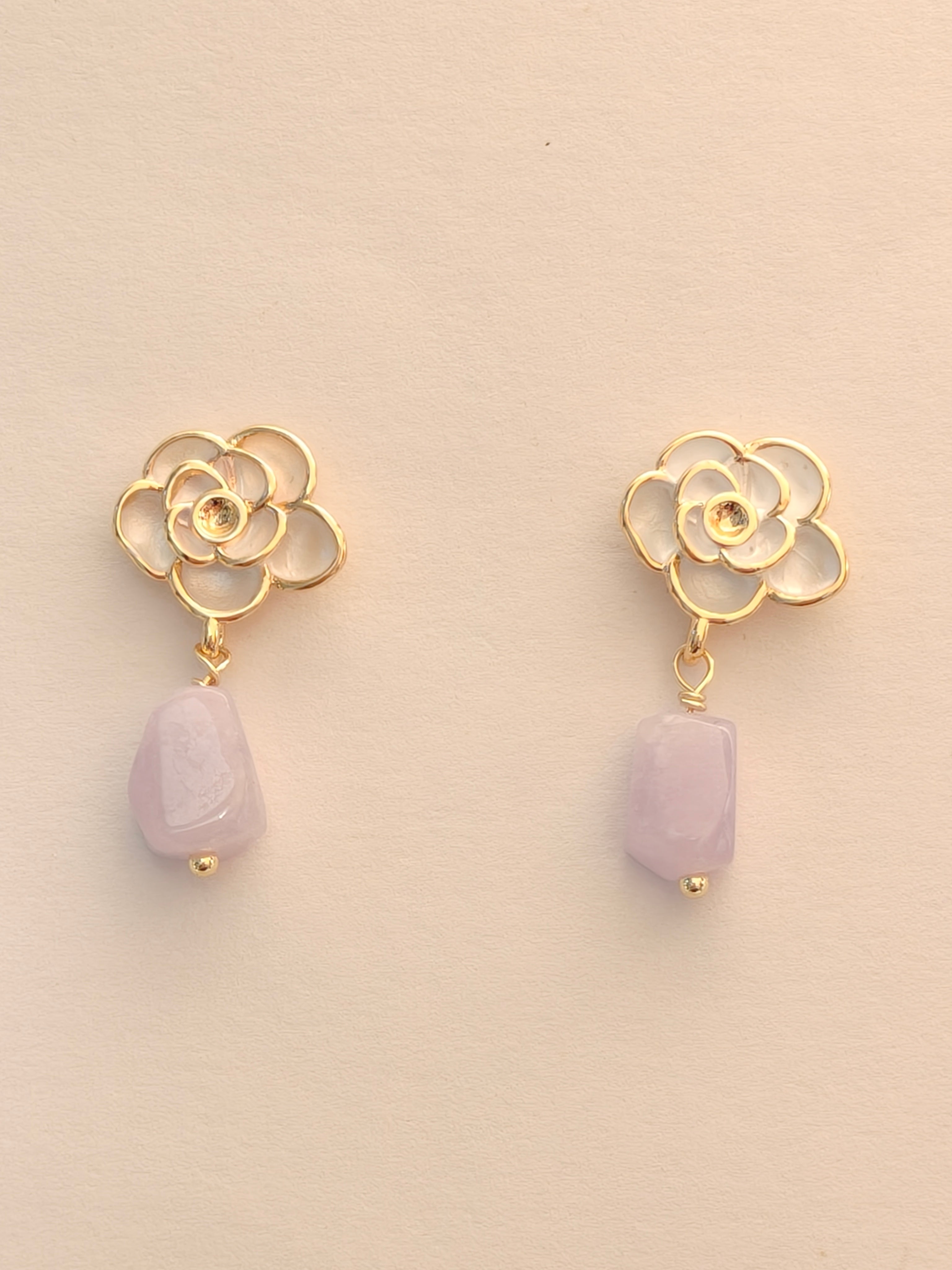 WE lavender jadeite earring