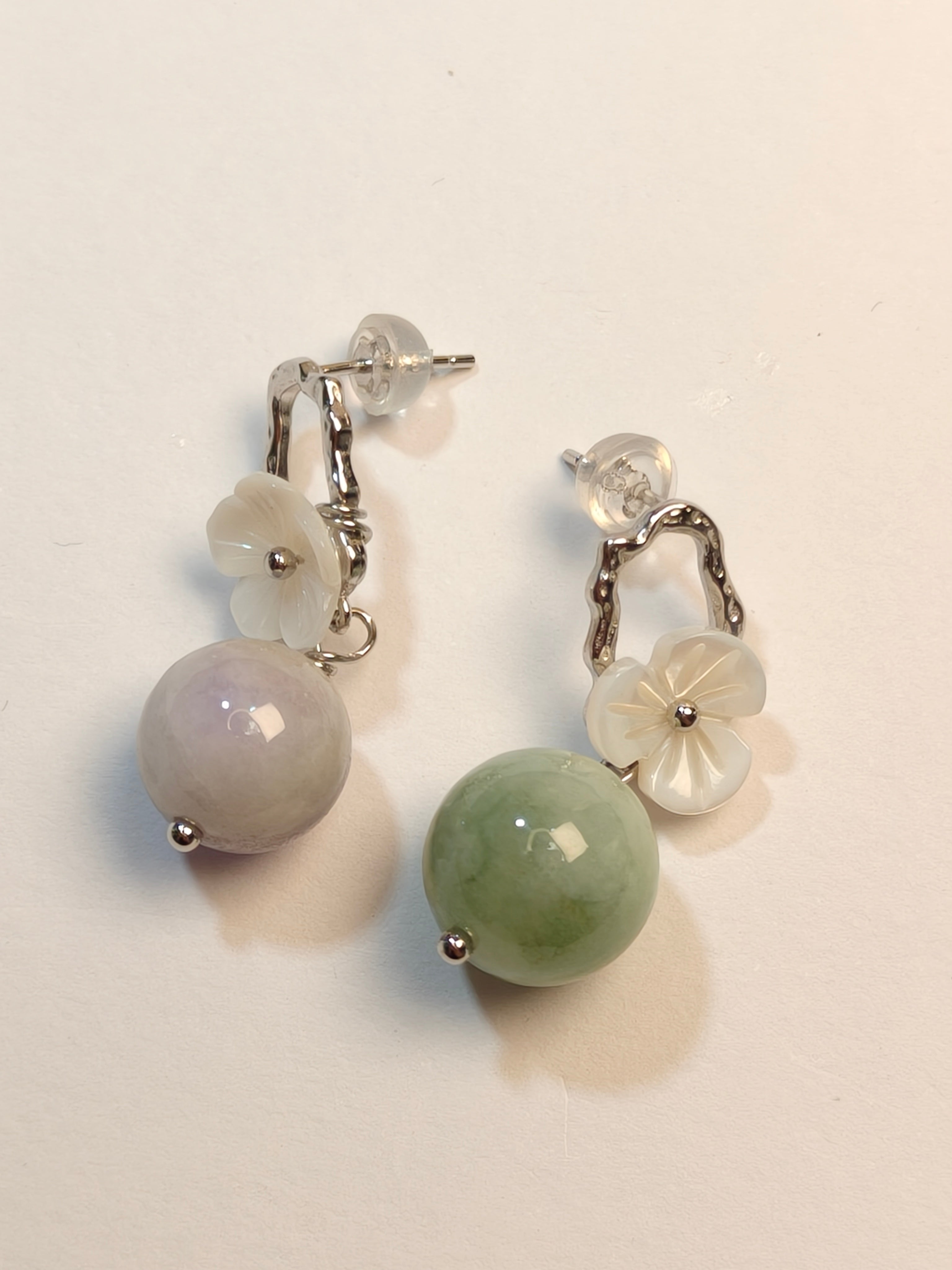 WE minimalist round bead jadeite earring