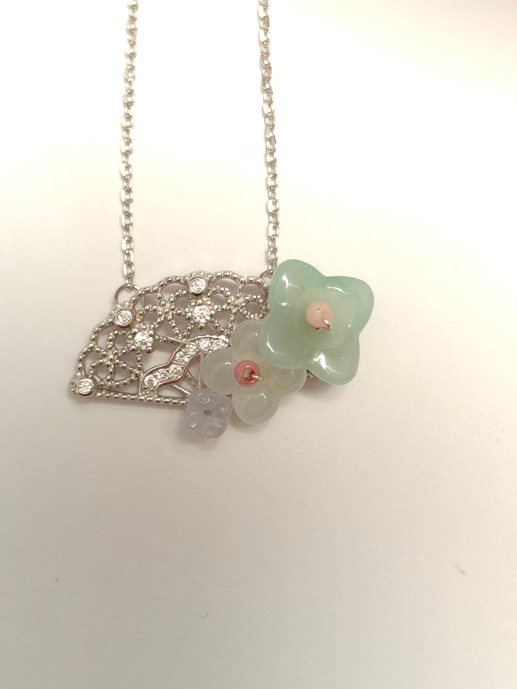 WE monet jadeite necklace