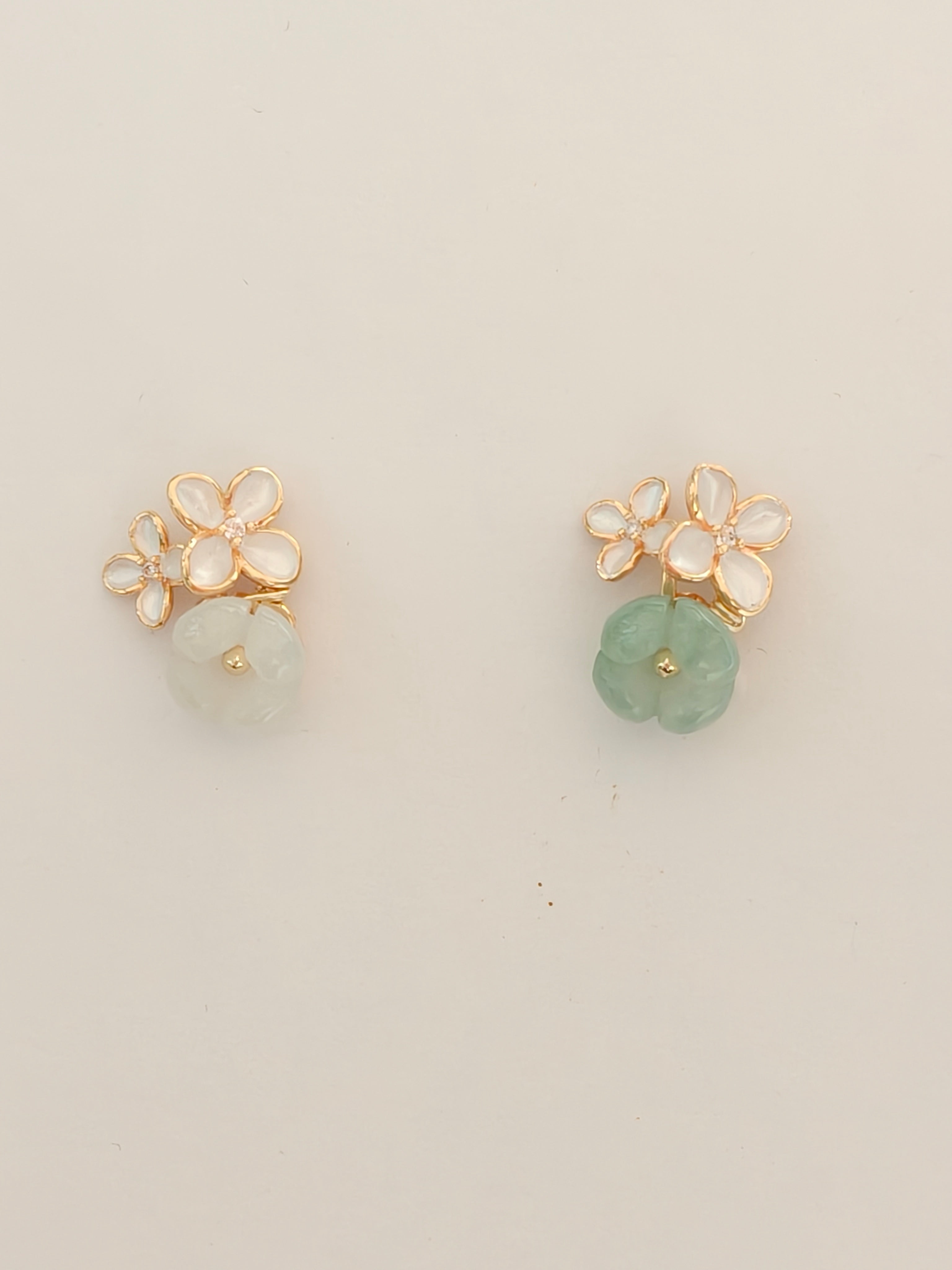WE Monet jadeite earring