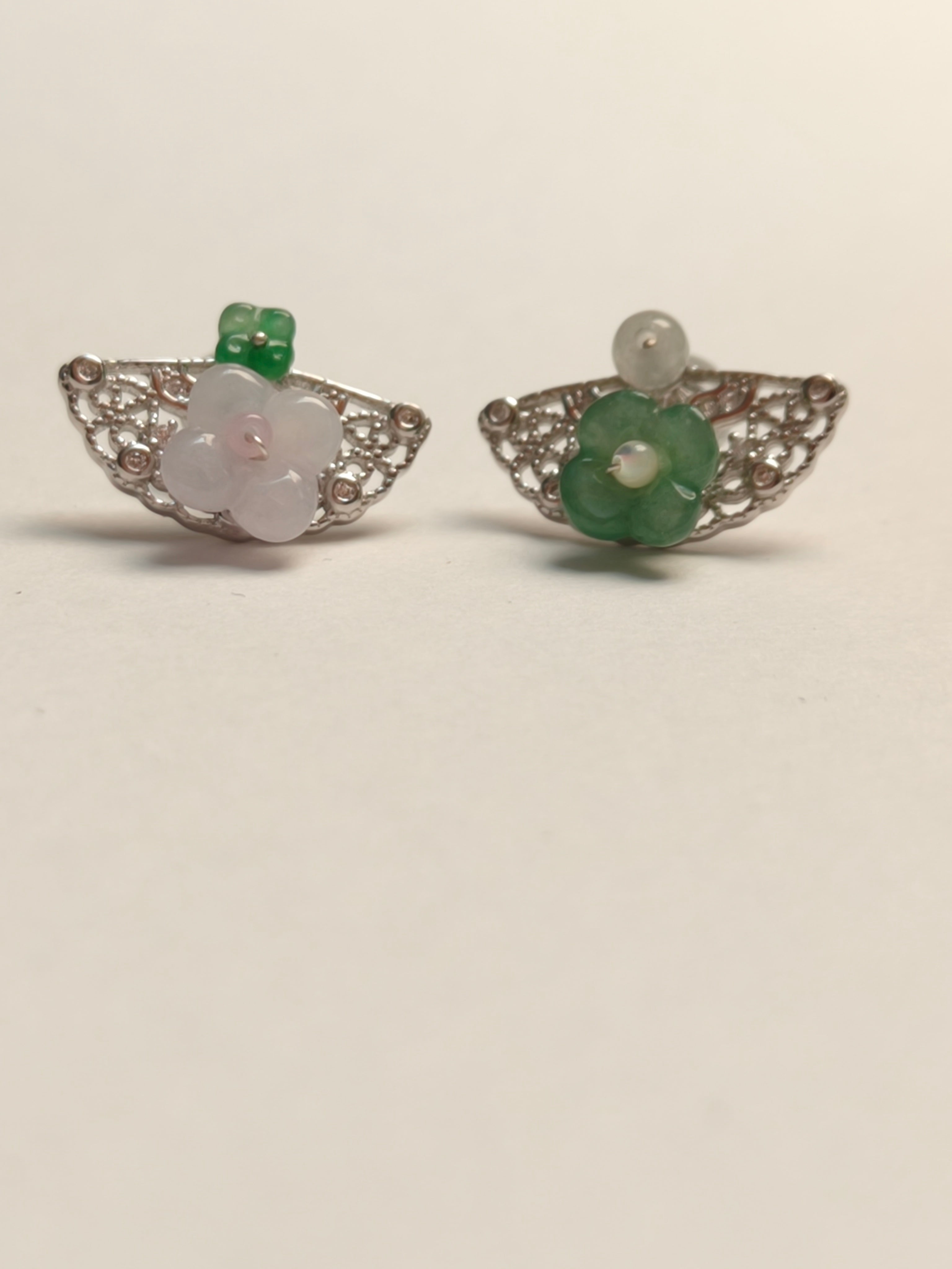 WE minimalist jadeite earring