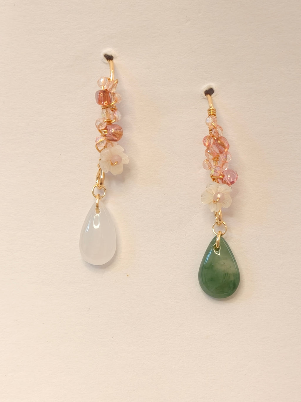 WE delite crystal and jadeite earring