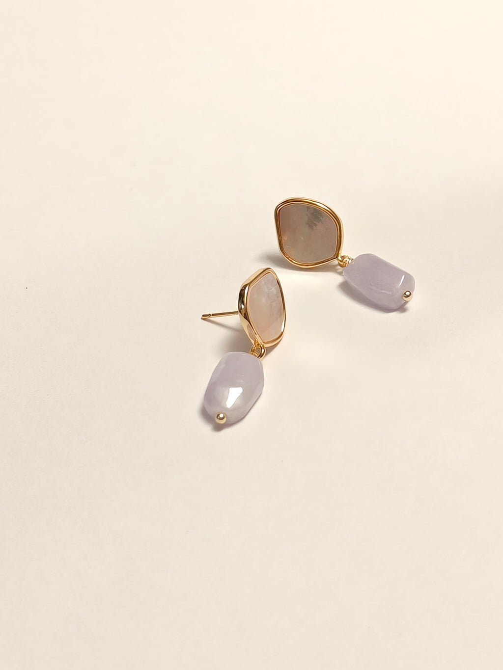 WE lavender jadeite earring