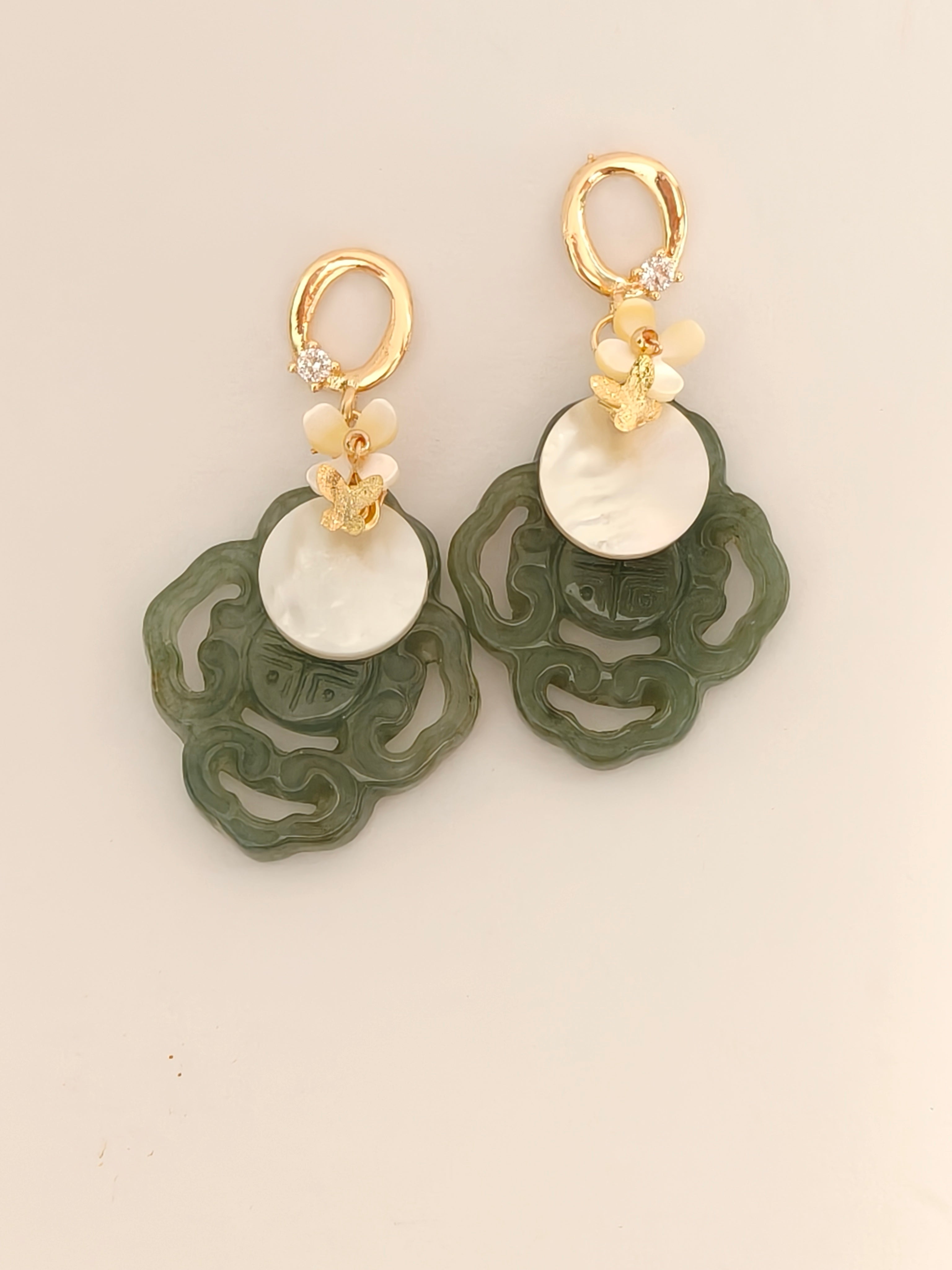 WE Monet jadeite earring