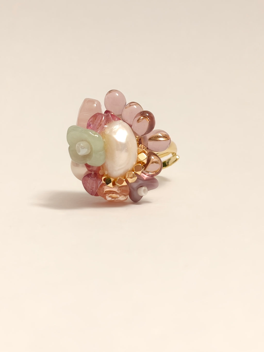 WE Monet Ring