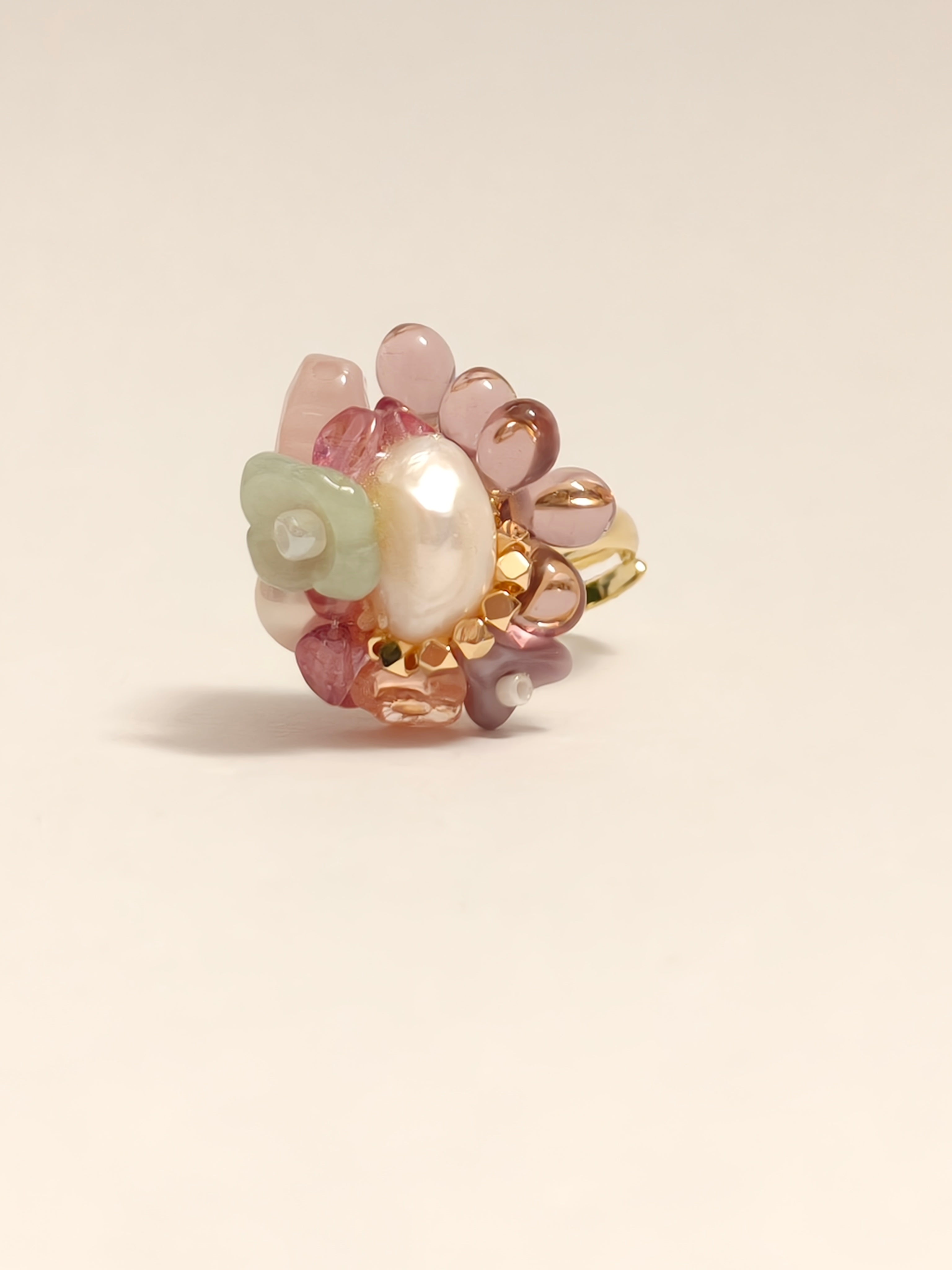 WE Monet Ring