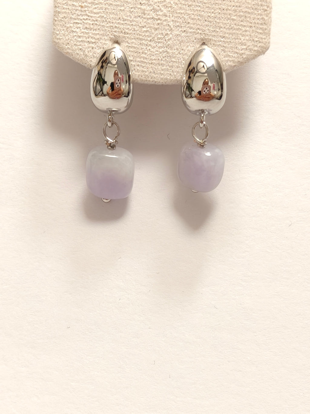 WE minimalist lavender jadeite earring