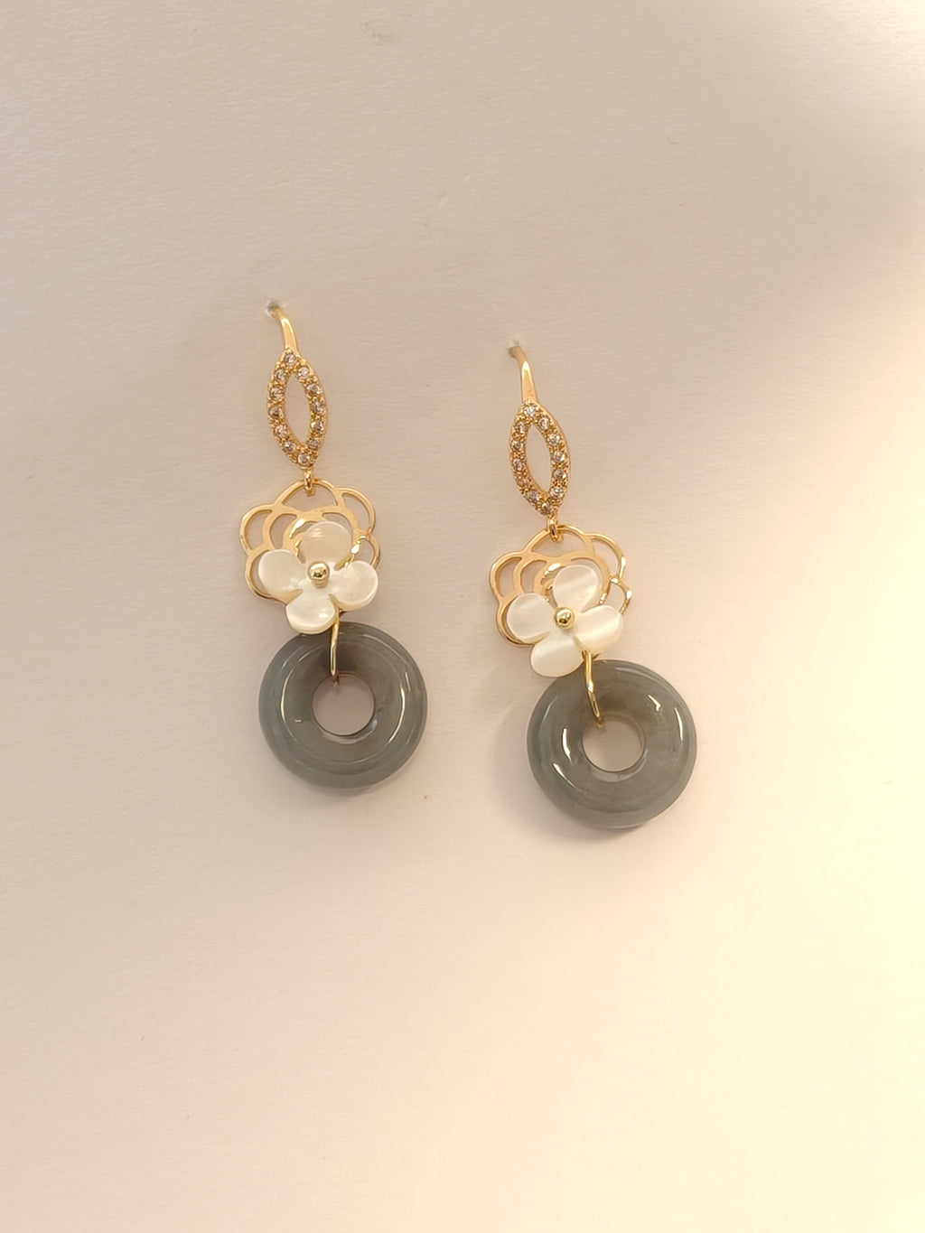 WE Monet jadeite earring