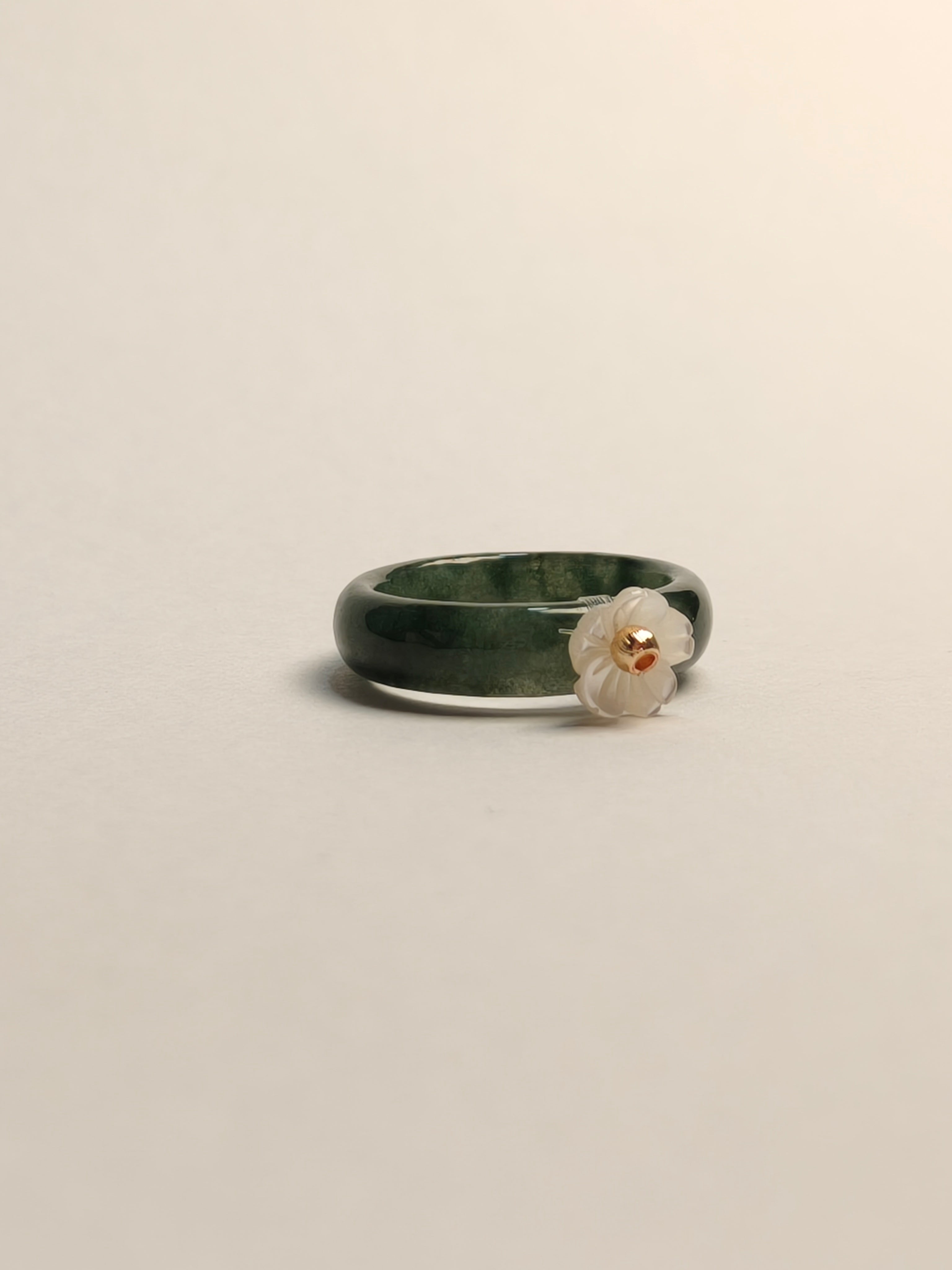 WE minimalist jadeite ring US size 8.5