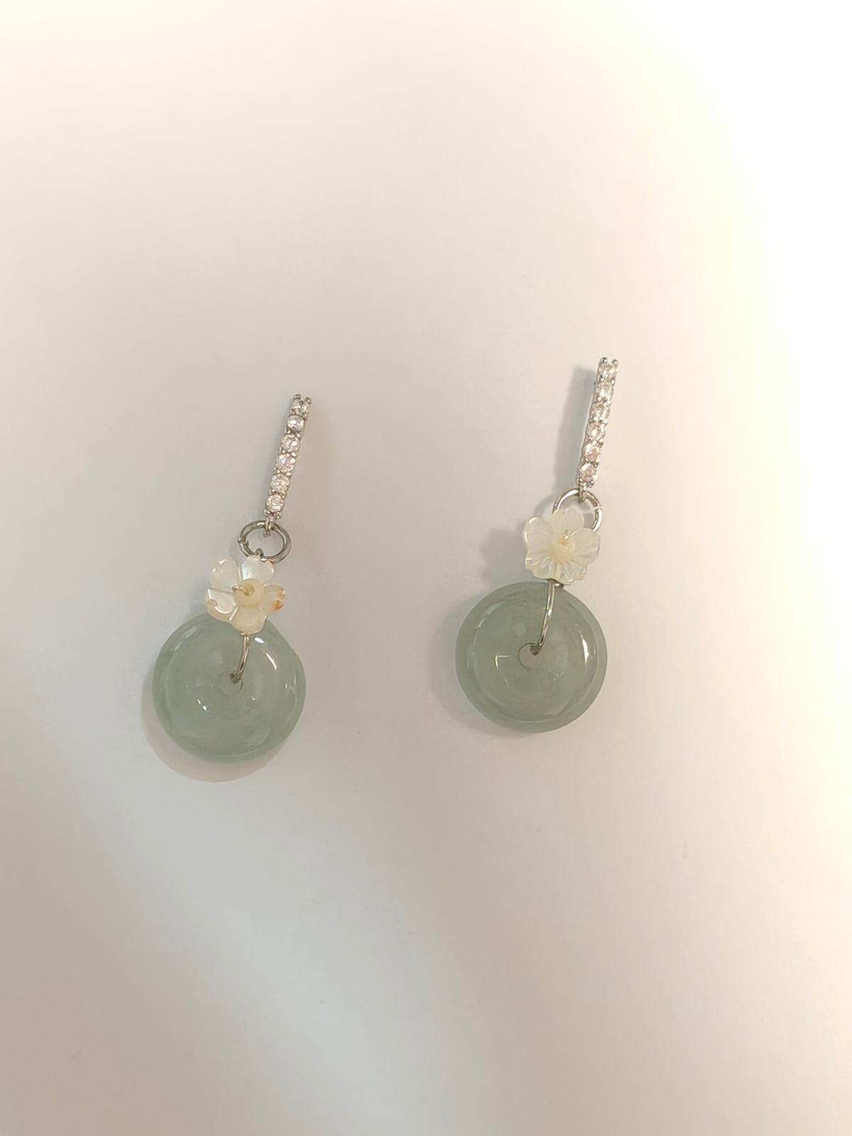 WE ping an kou jadeite earring