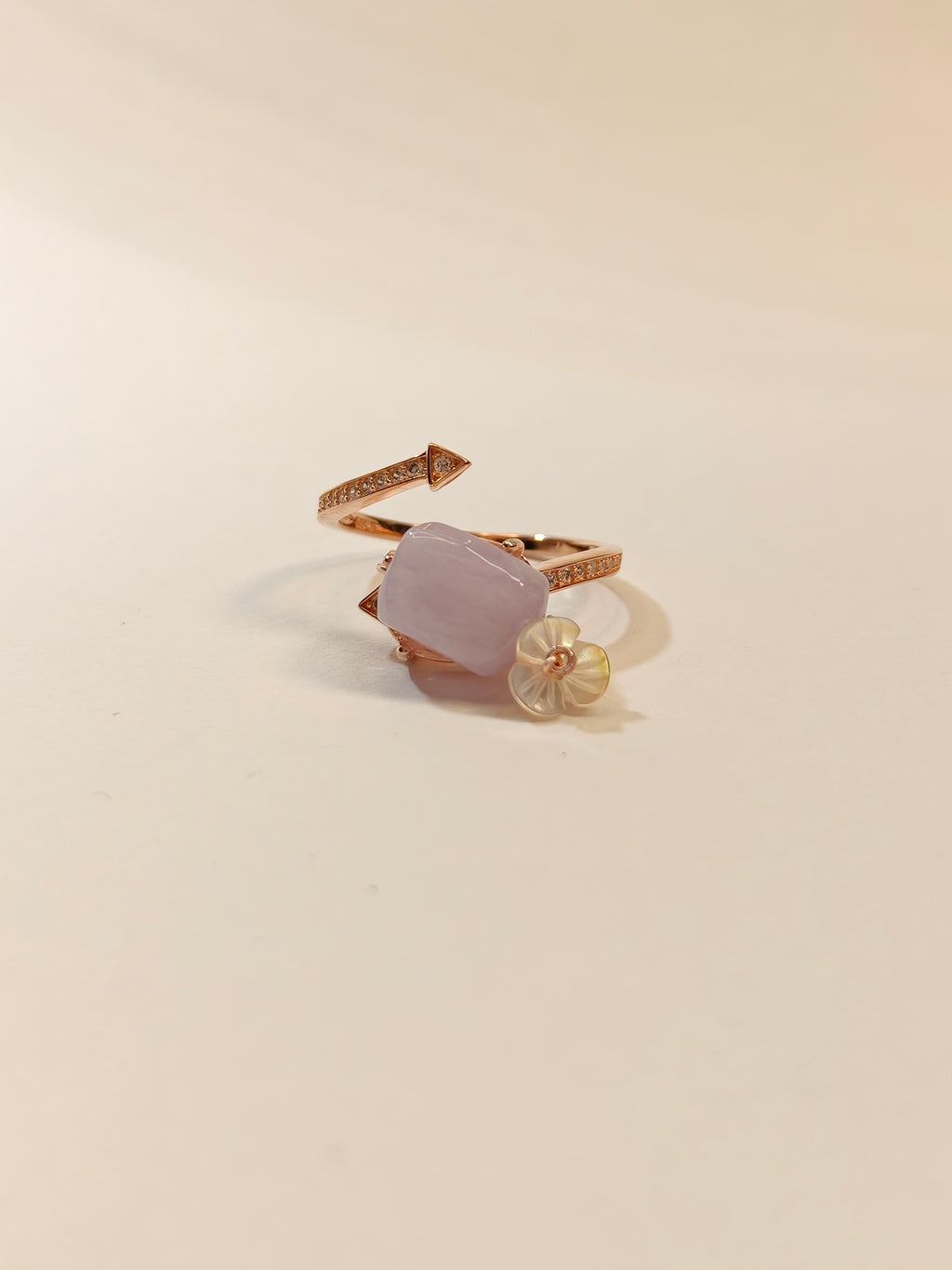 WE Monet Ring