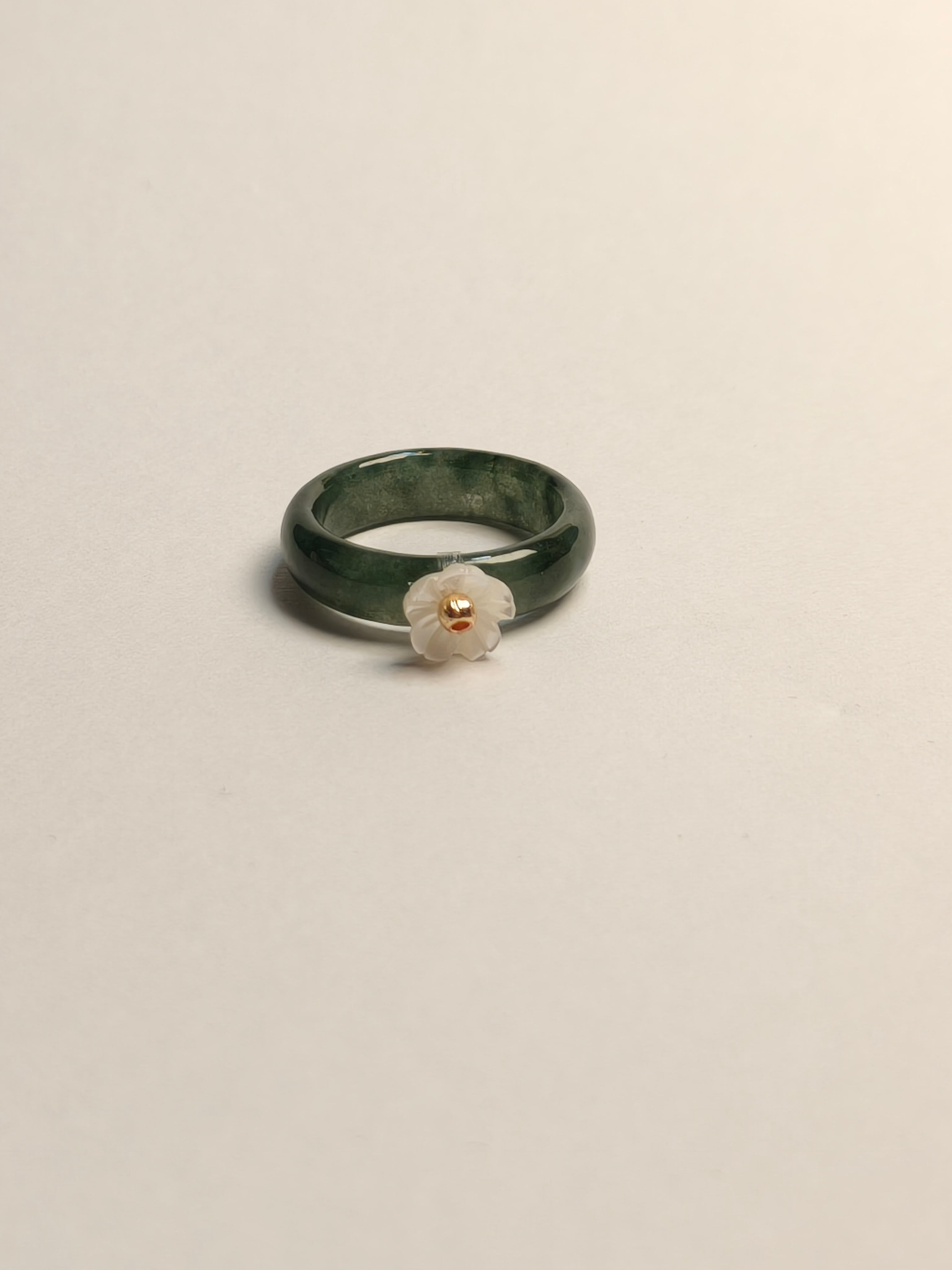 WE minimalist jadeite ring US size 8.5