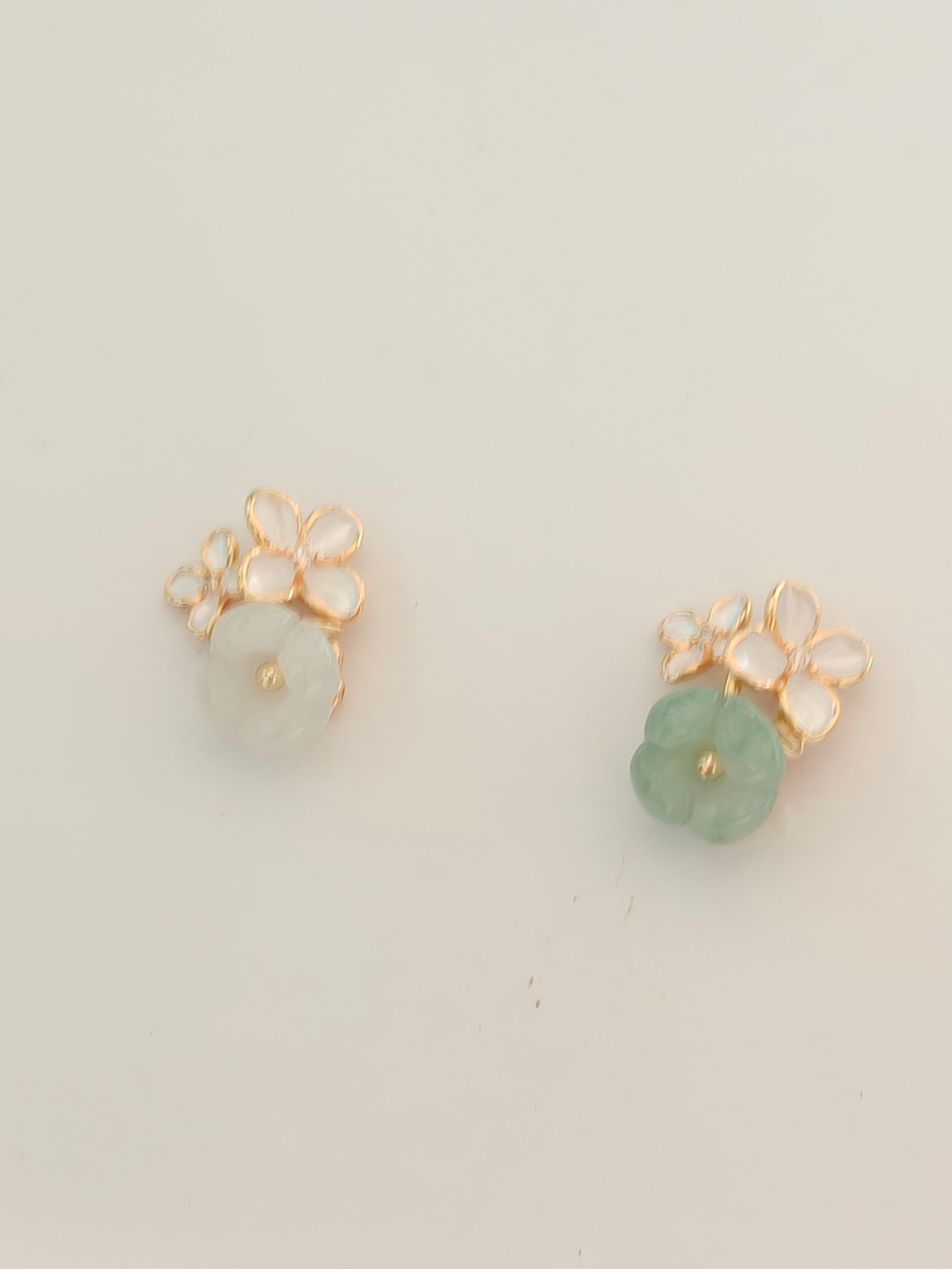 WE Monet jadeite earring