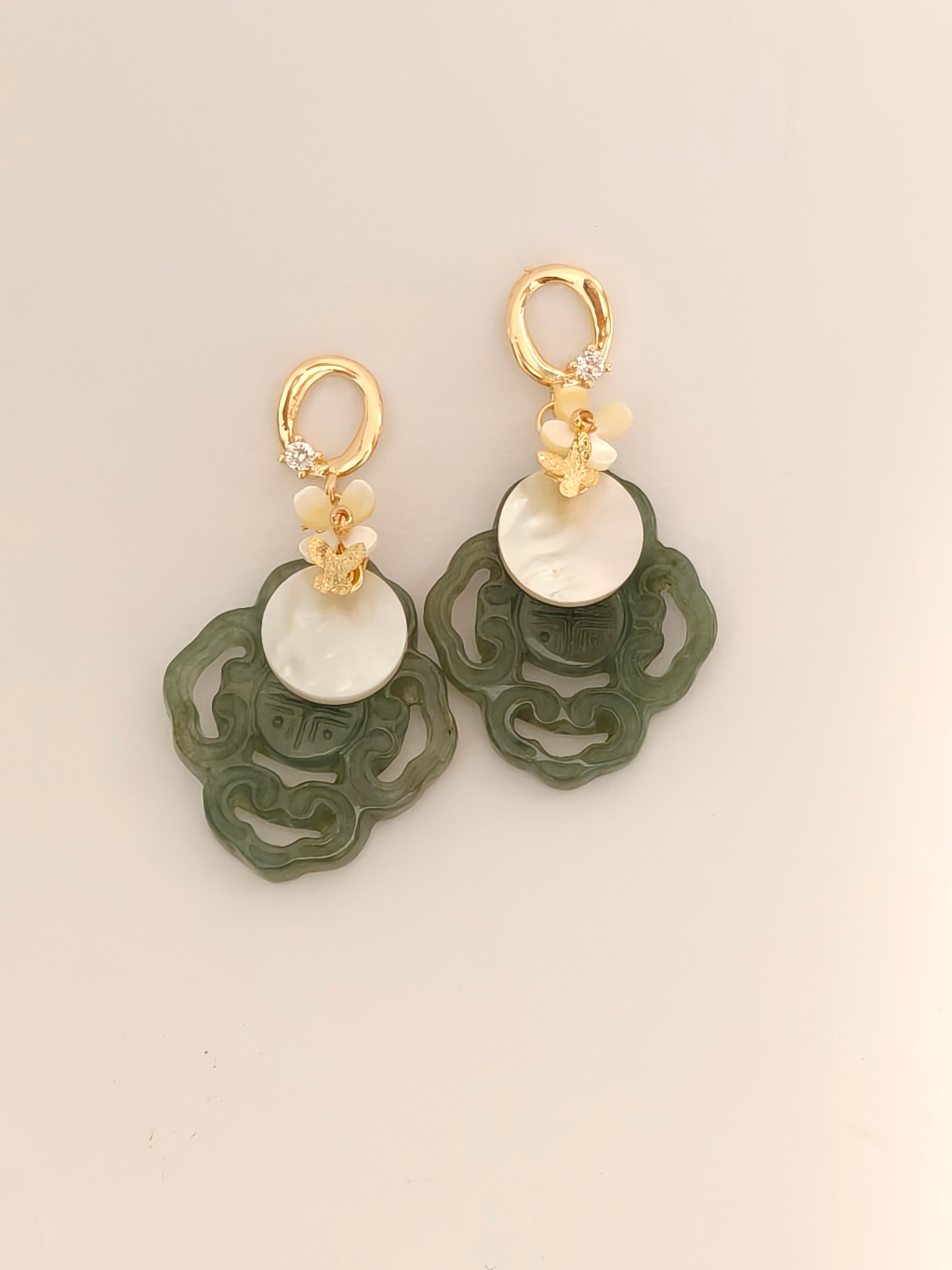 WE Monet jadeite earring