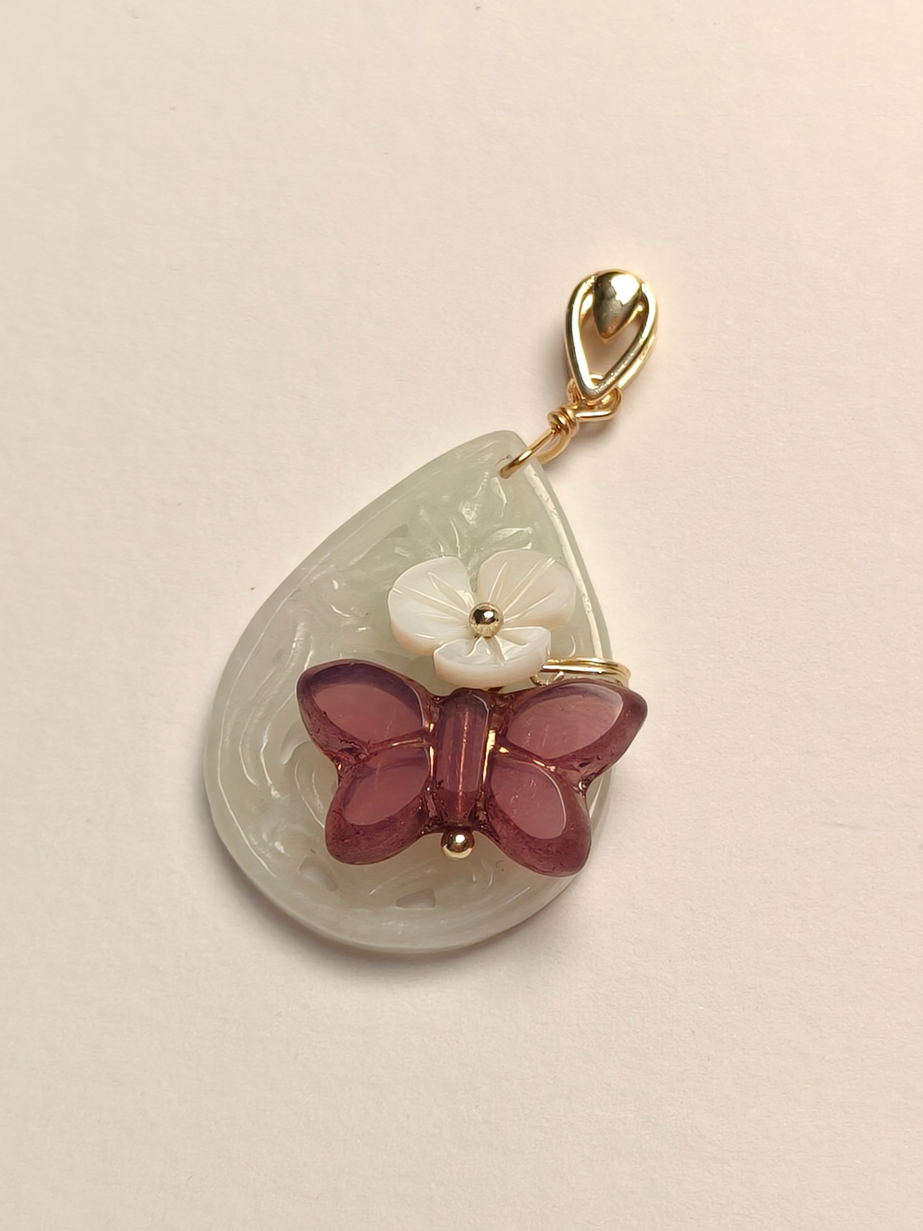 WE Water drop jadeite pendant with free necklace