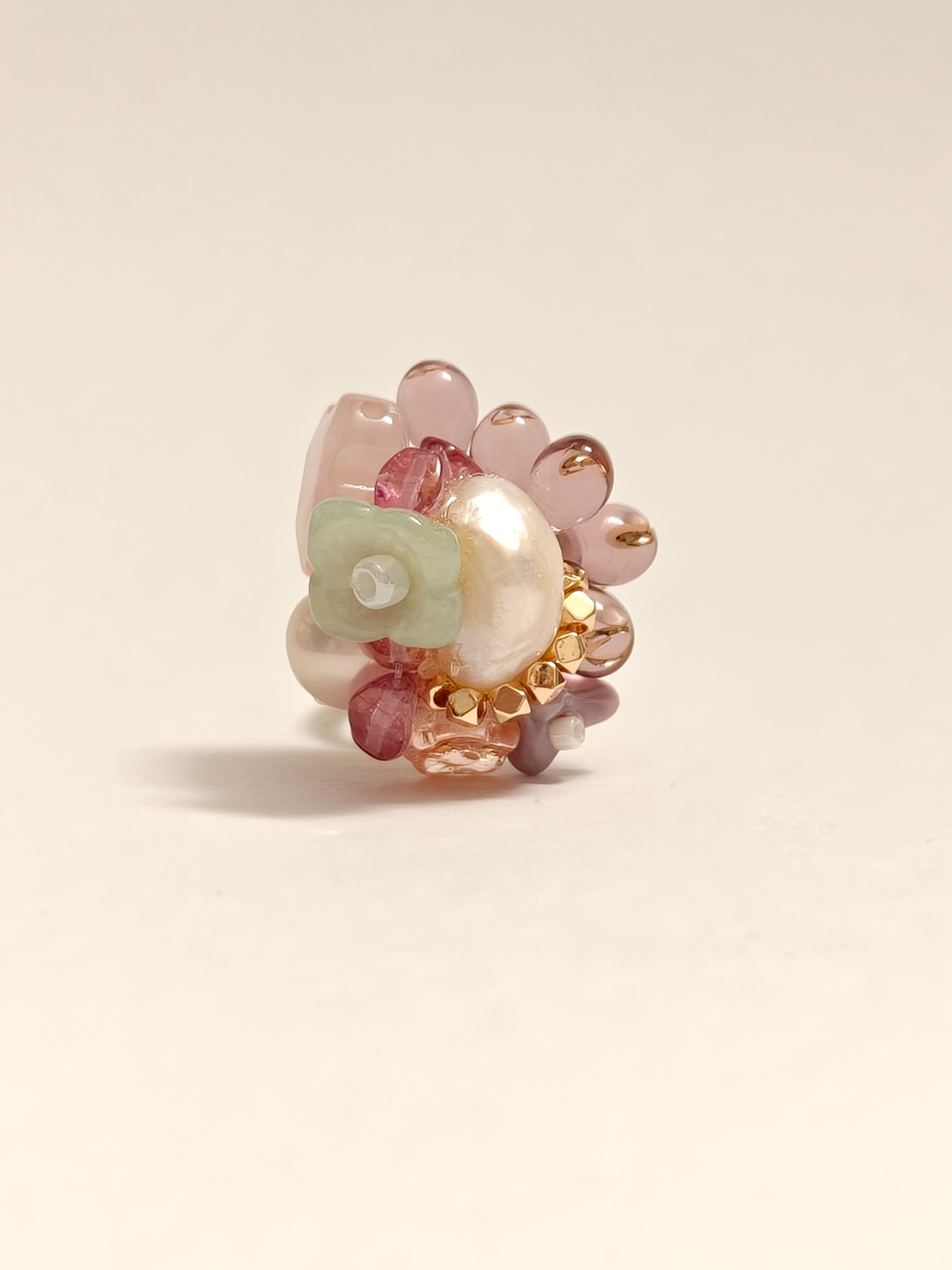 WE Monet Ring