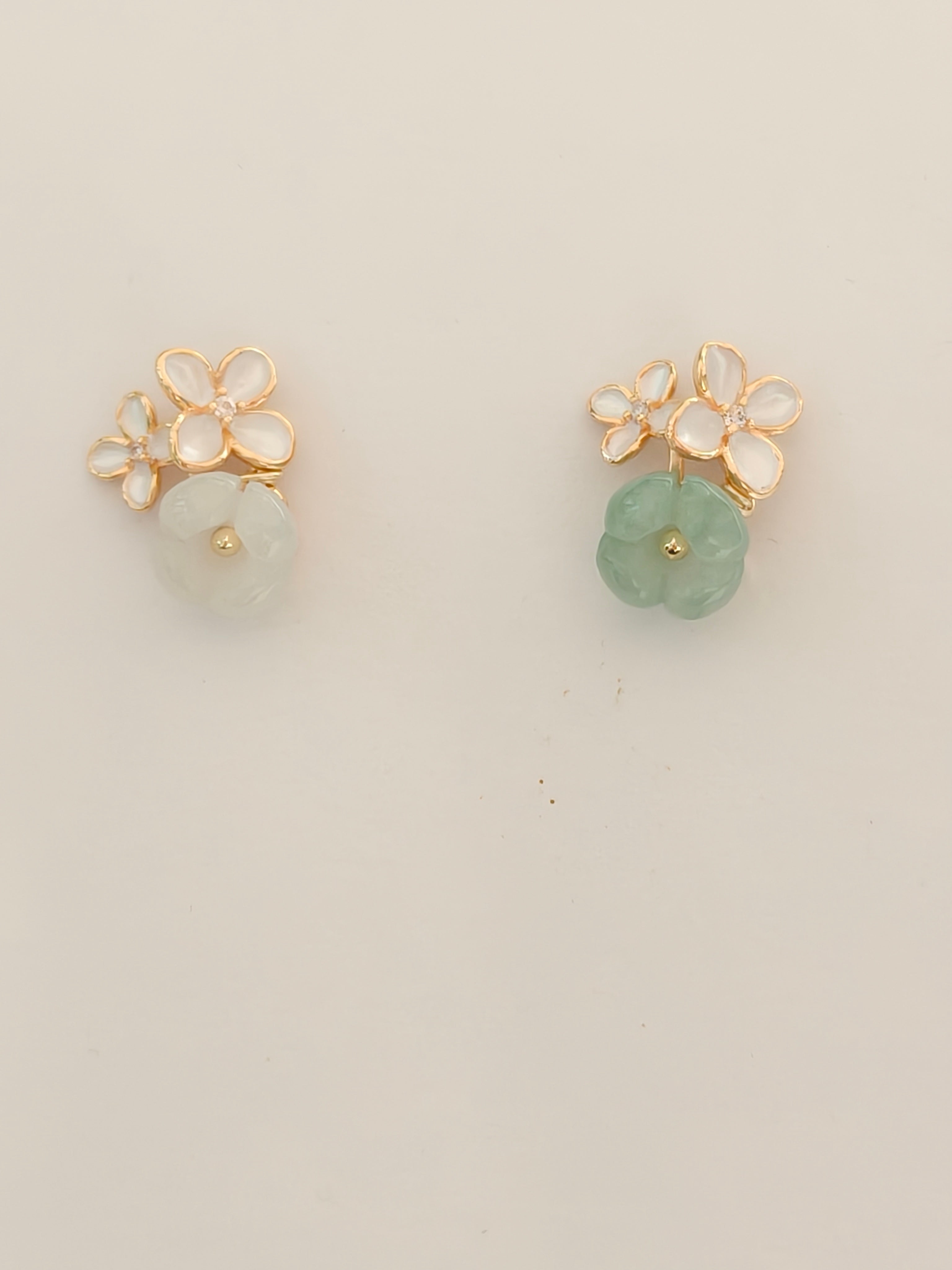 WE Monet jadeite earring