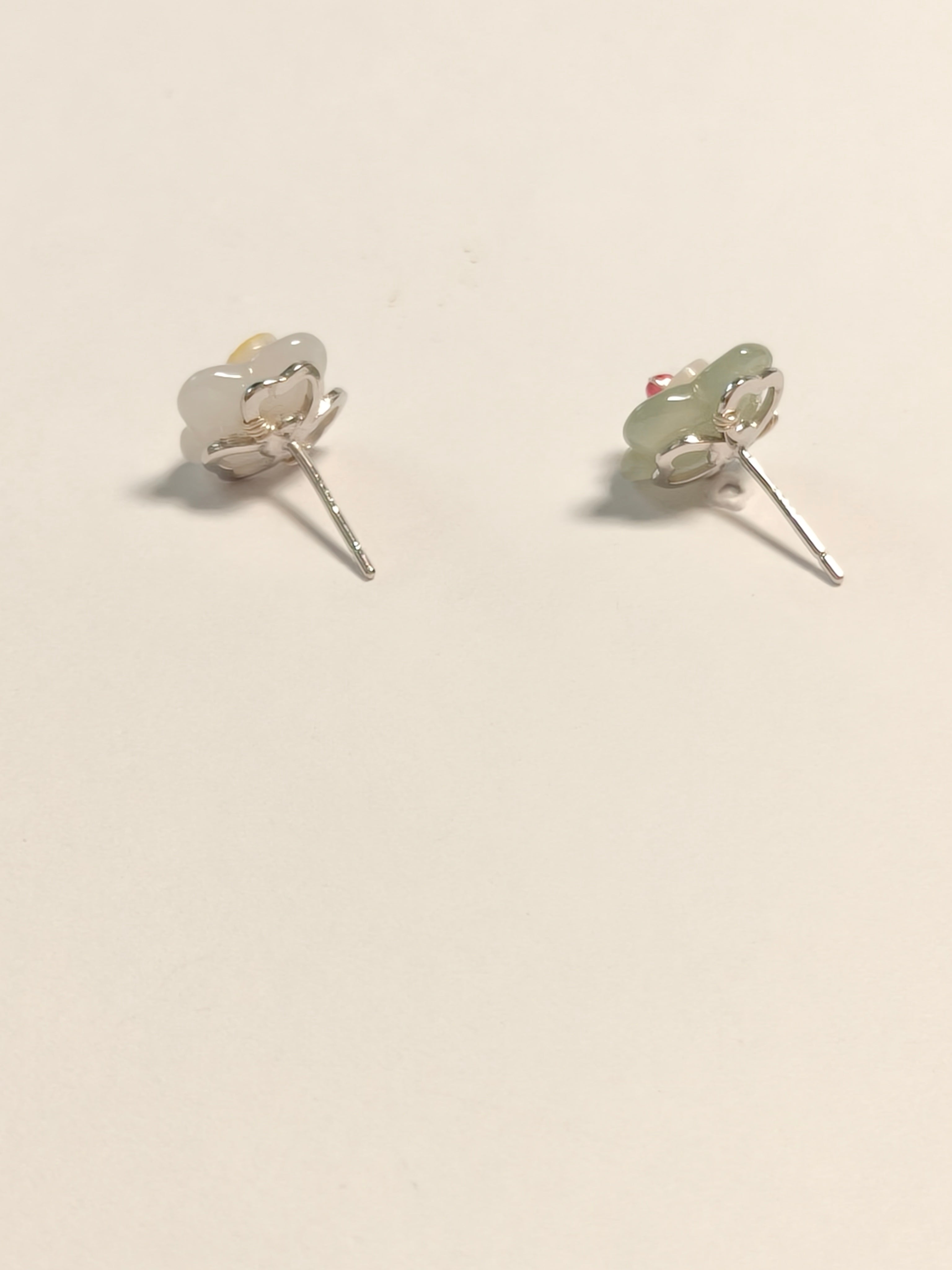 WE Monet jadeite earring
