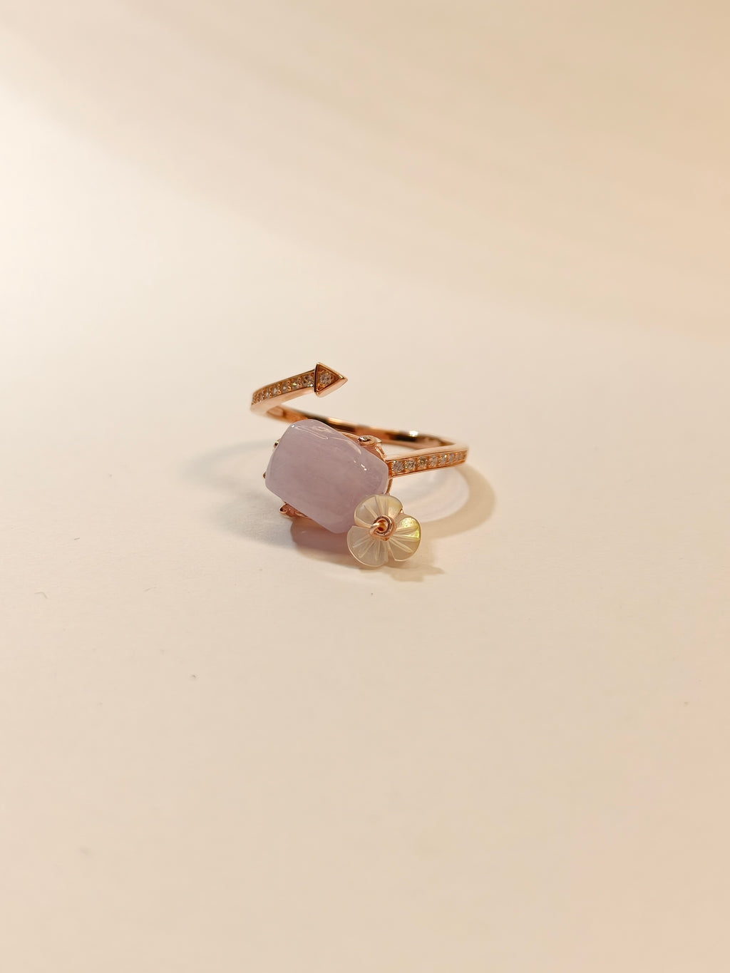 WE Monet Ring