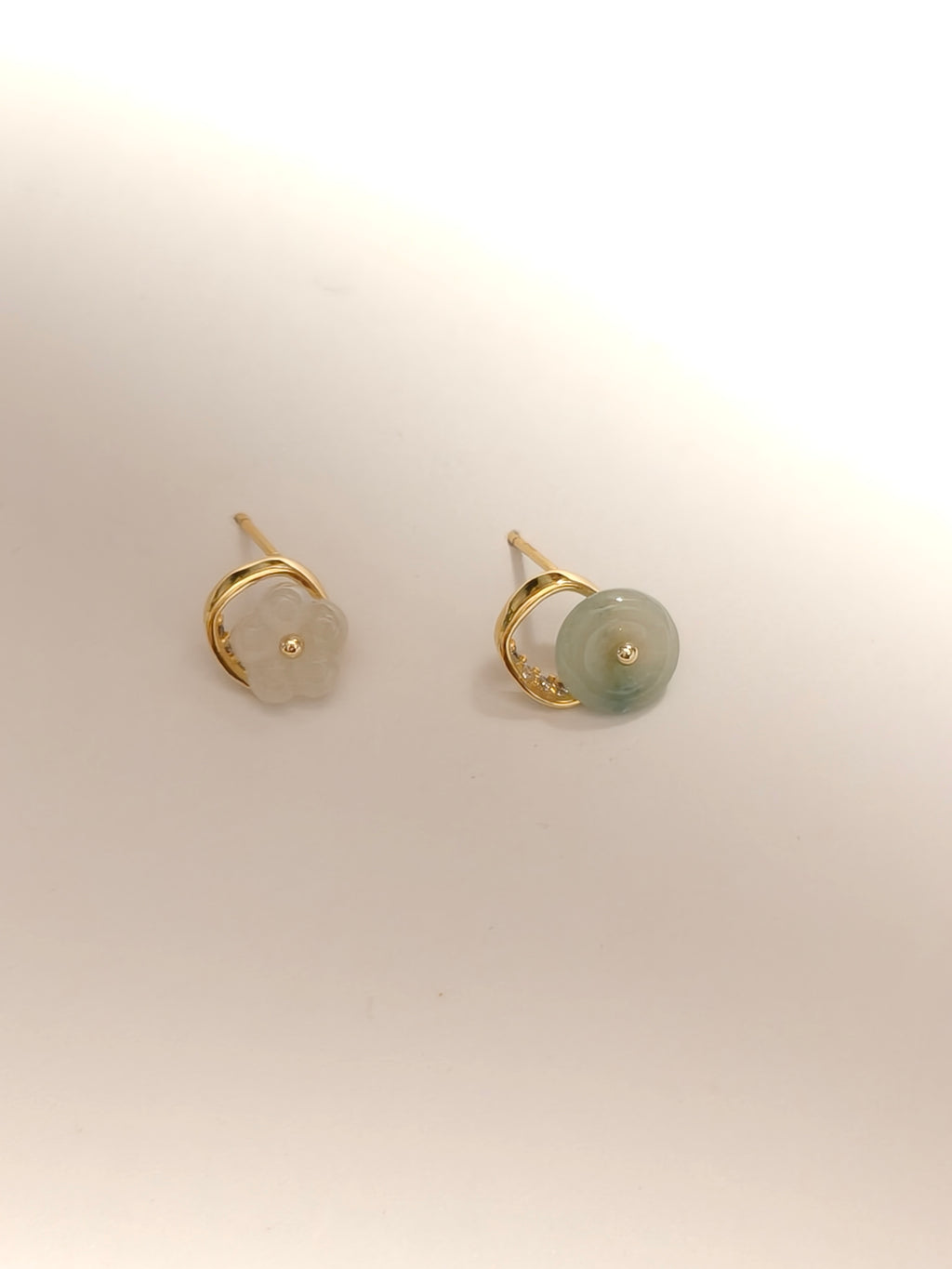 WE Monet jadeite earring