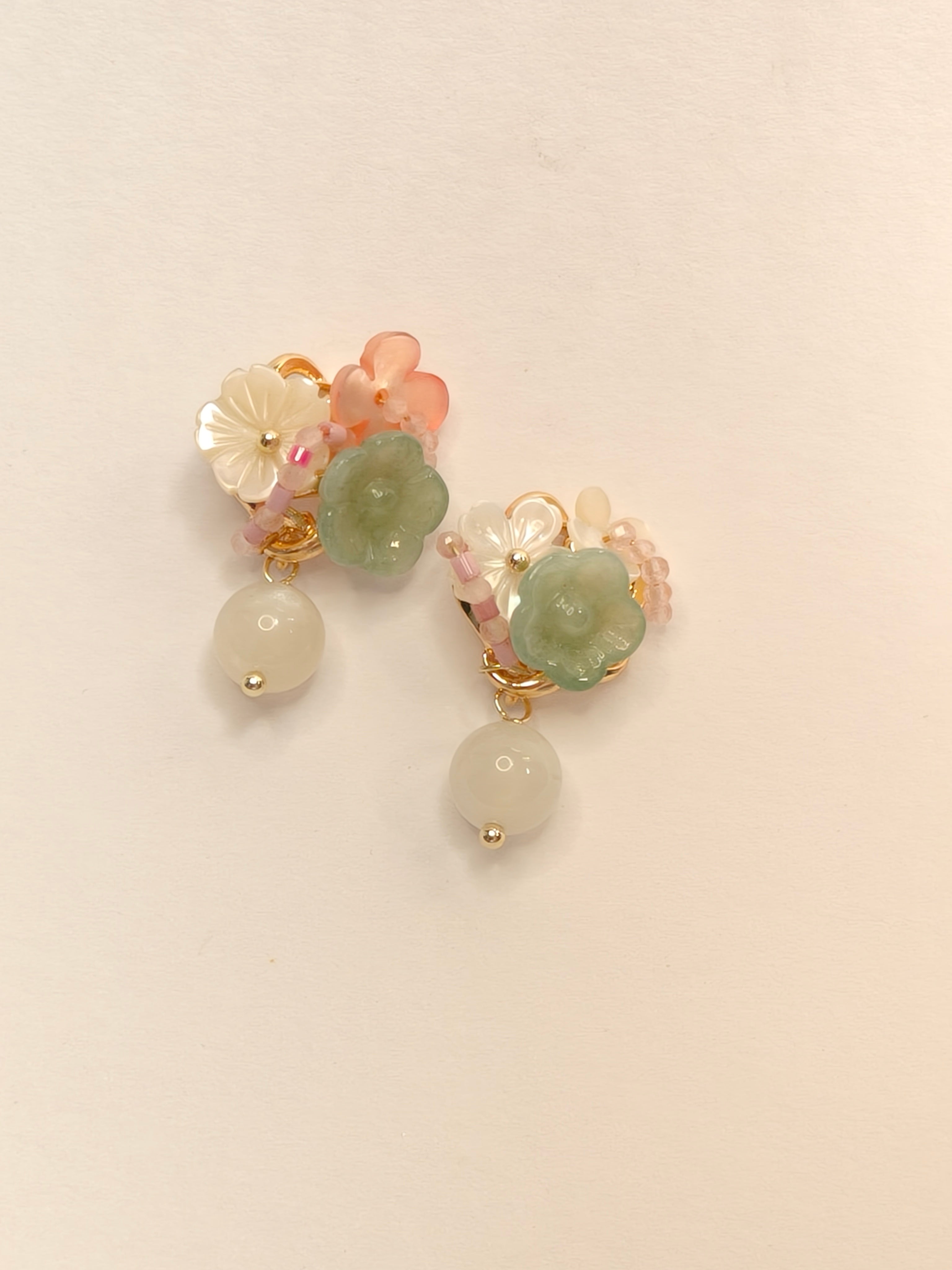 WE Monet jadeite earring