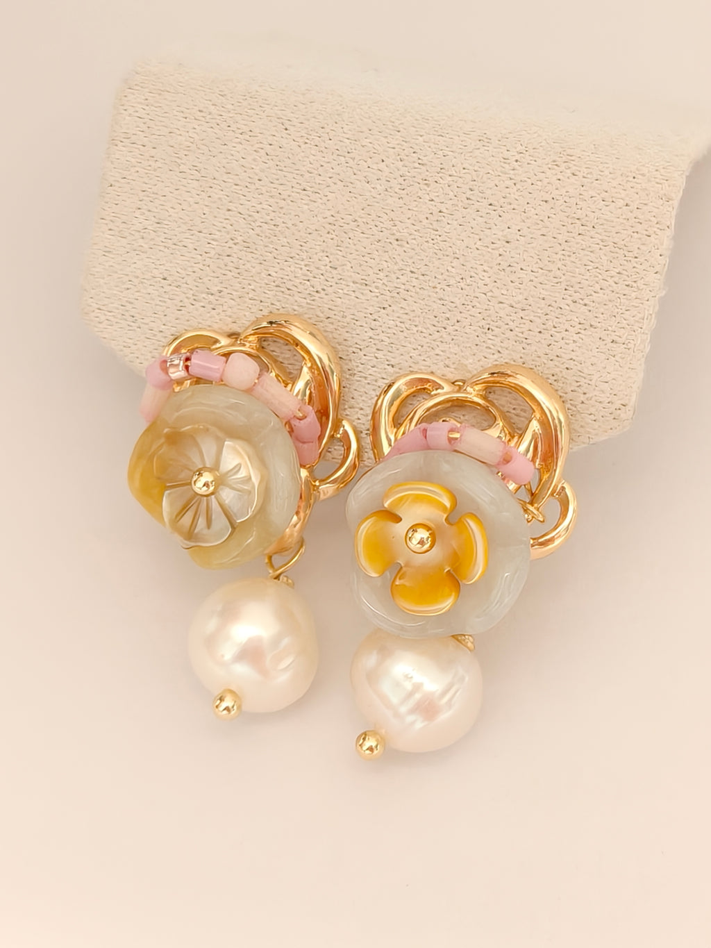 WE Monet flower jadeite earring