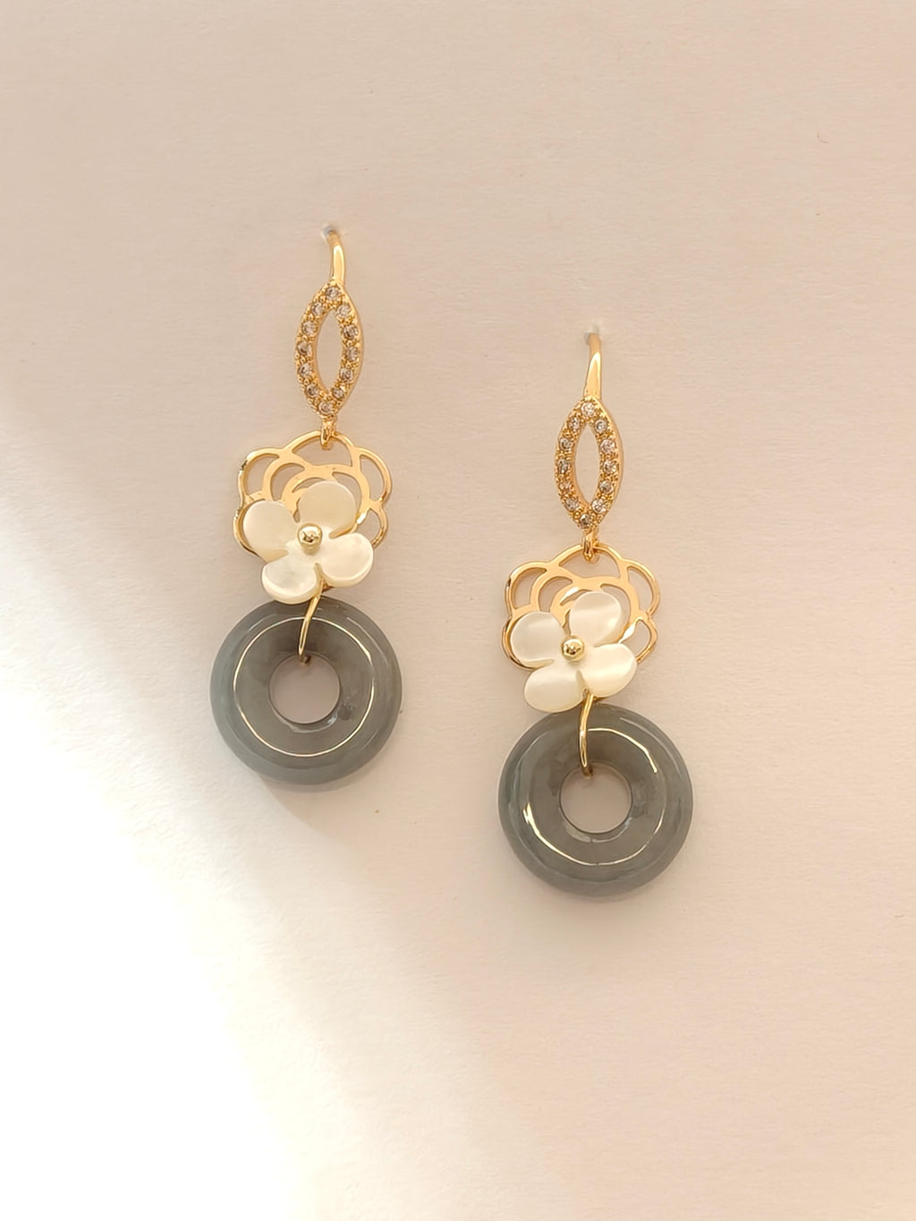 WE Monet jadeite earring