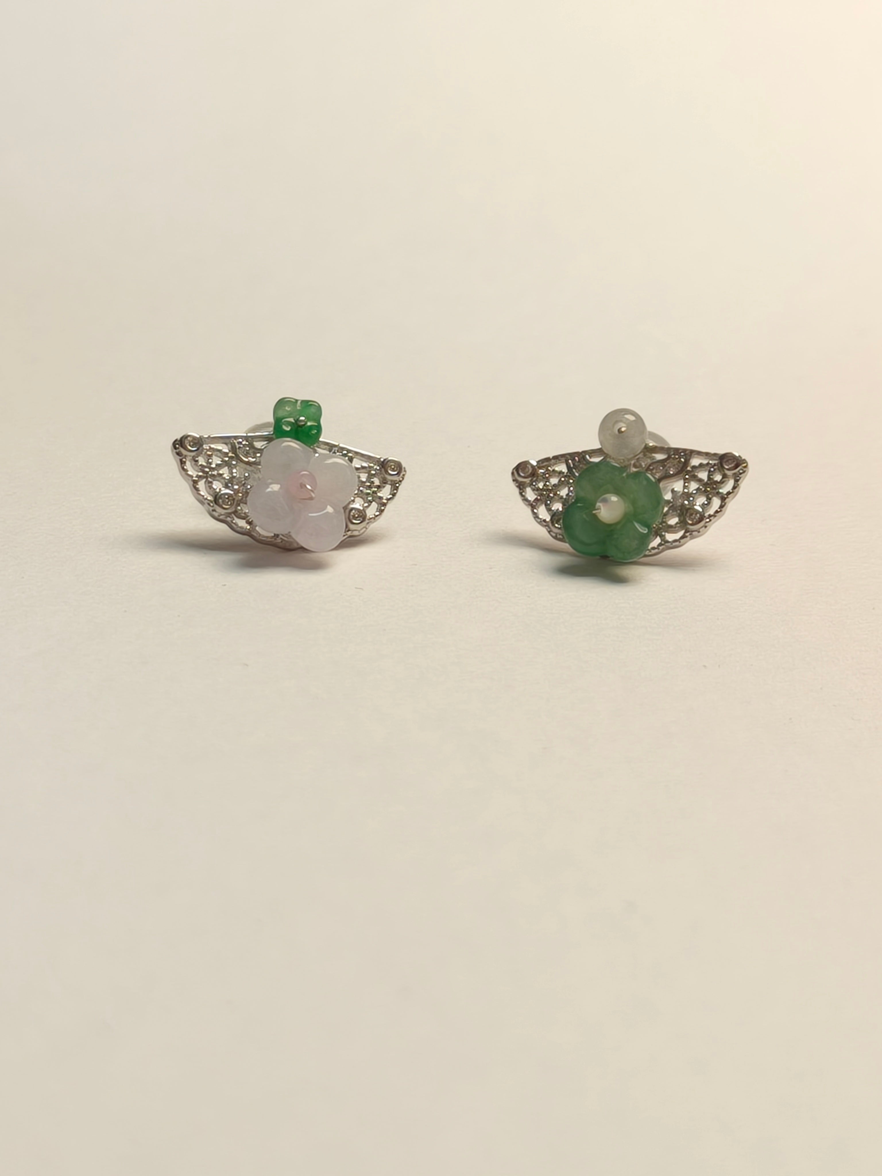 WE minimalist jadeite earring