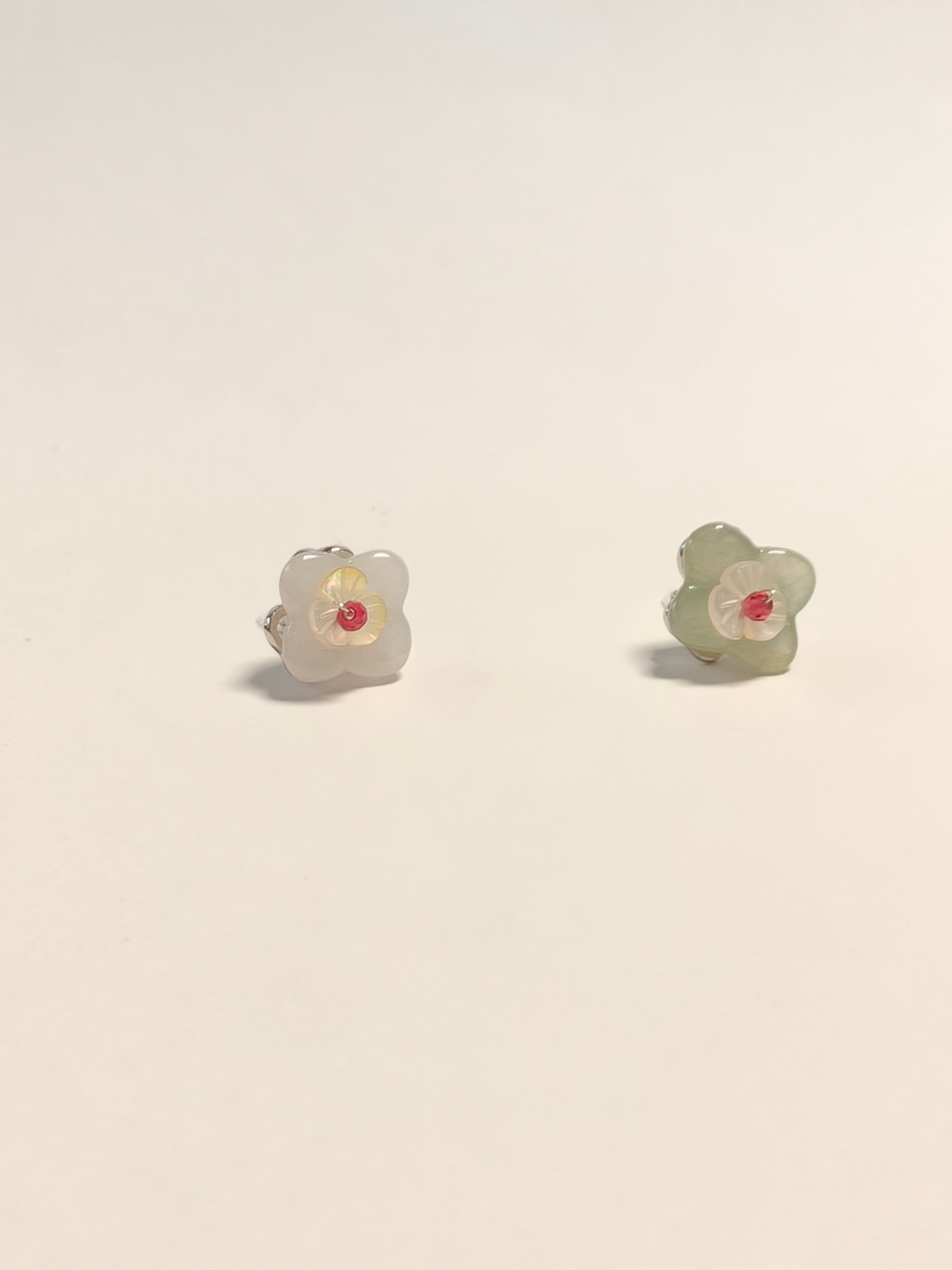 WE Monet jadeite earring