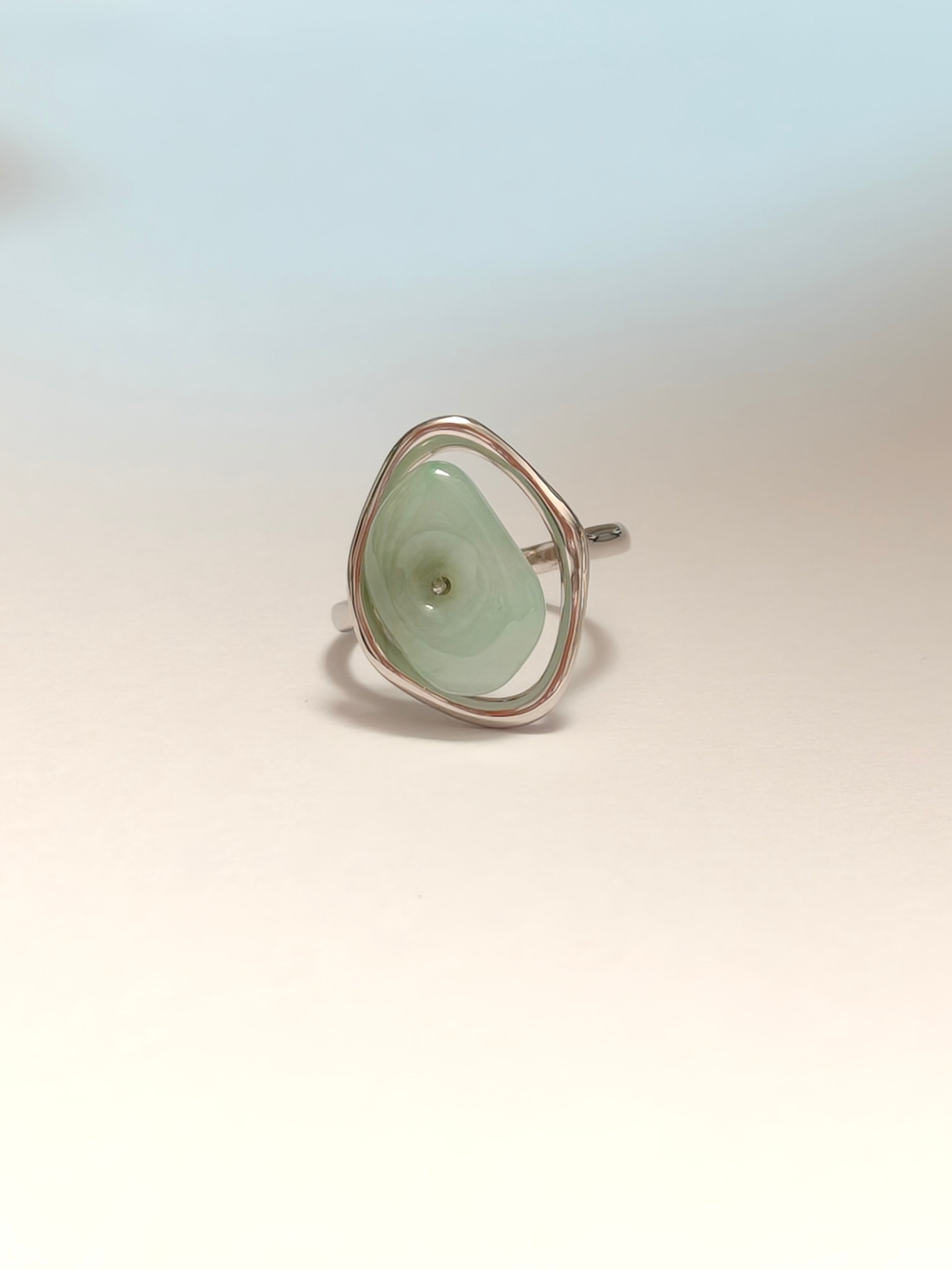 WE Monet Ring