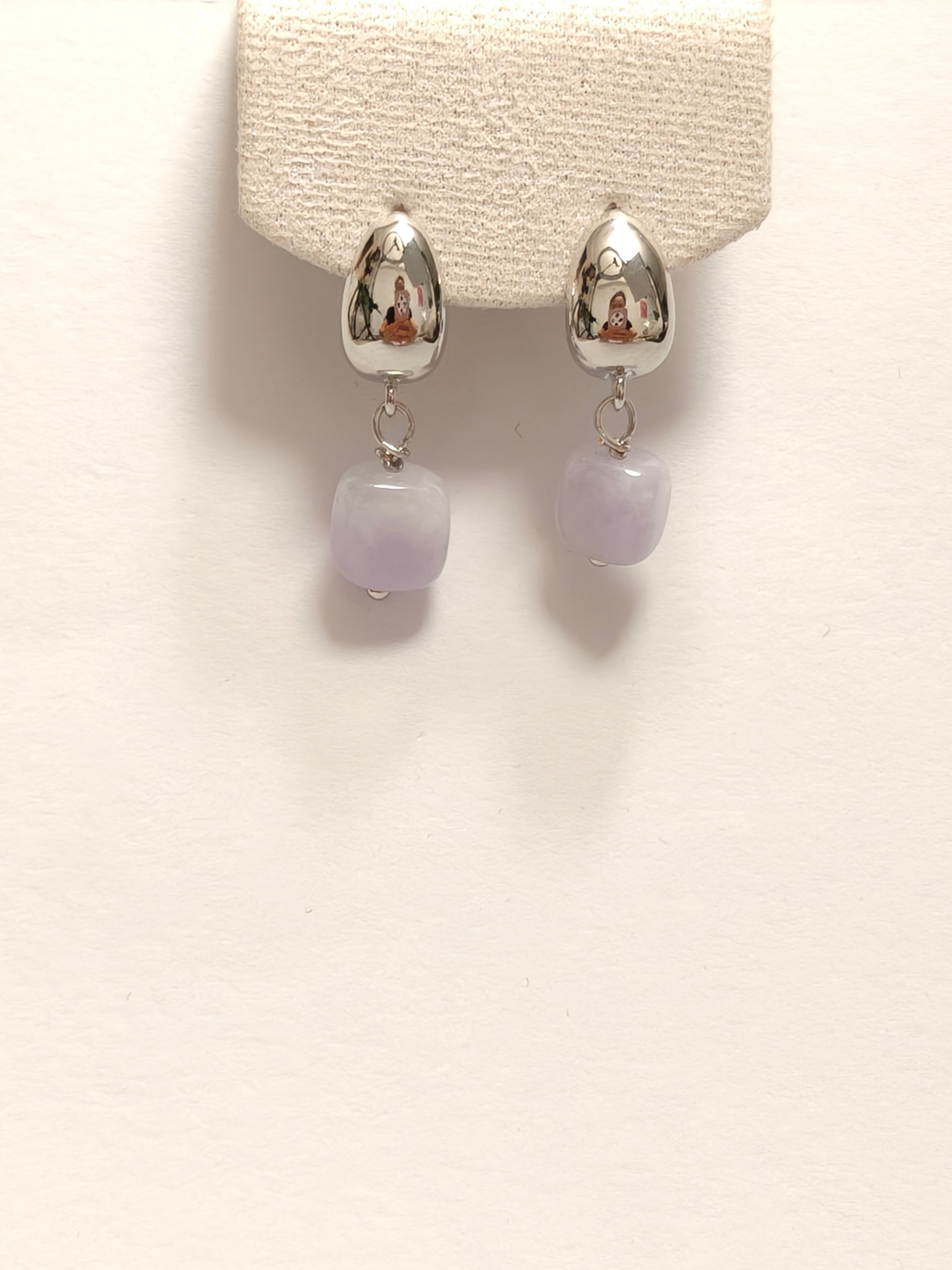 WE minimalist lavender jadeite earring