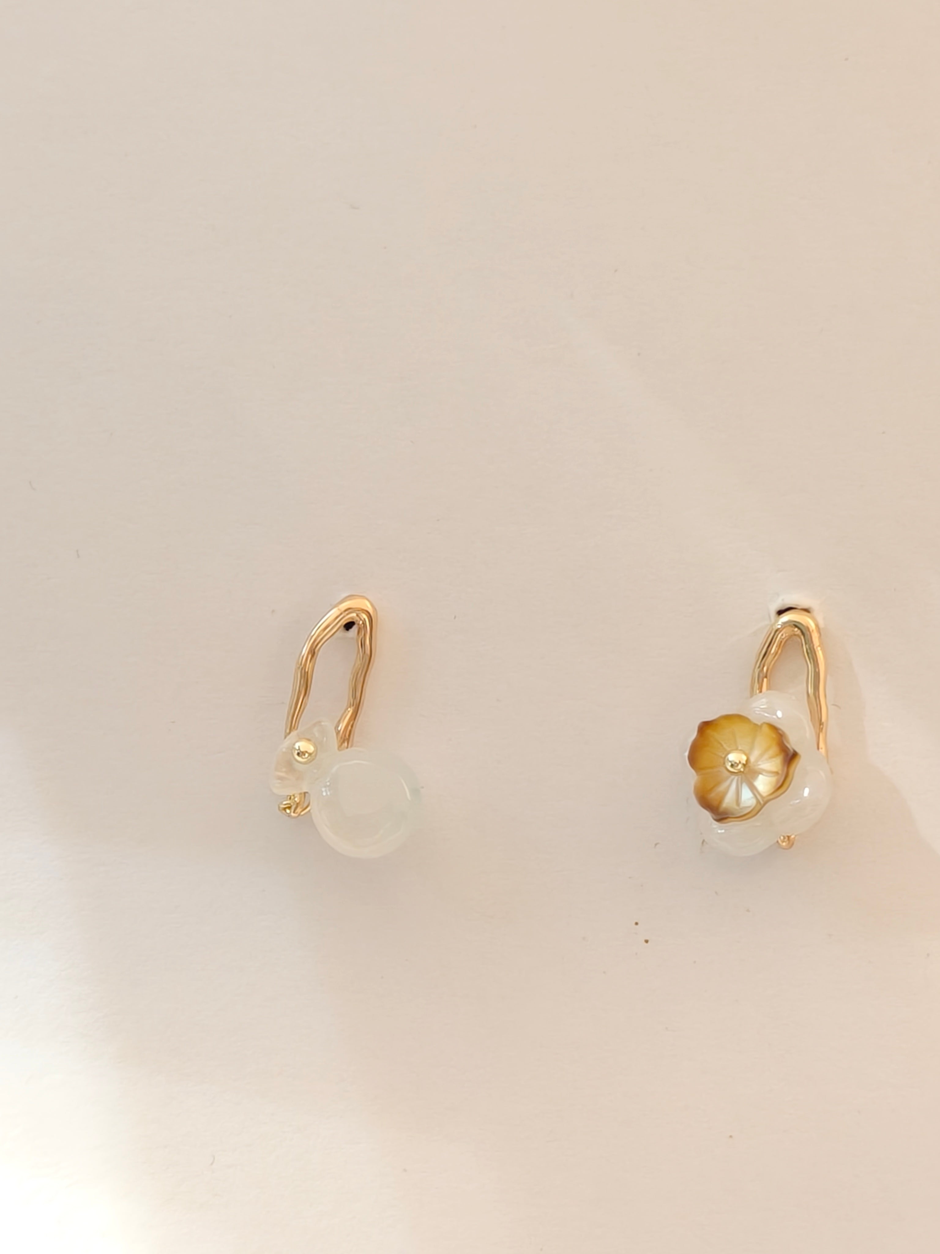 WE Monet jadeite earring