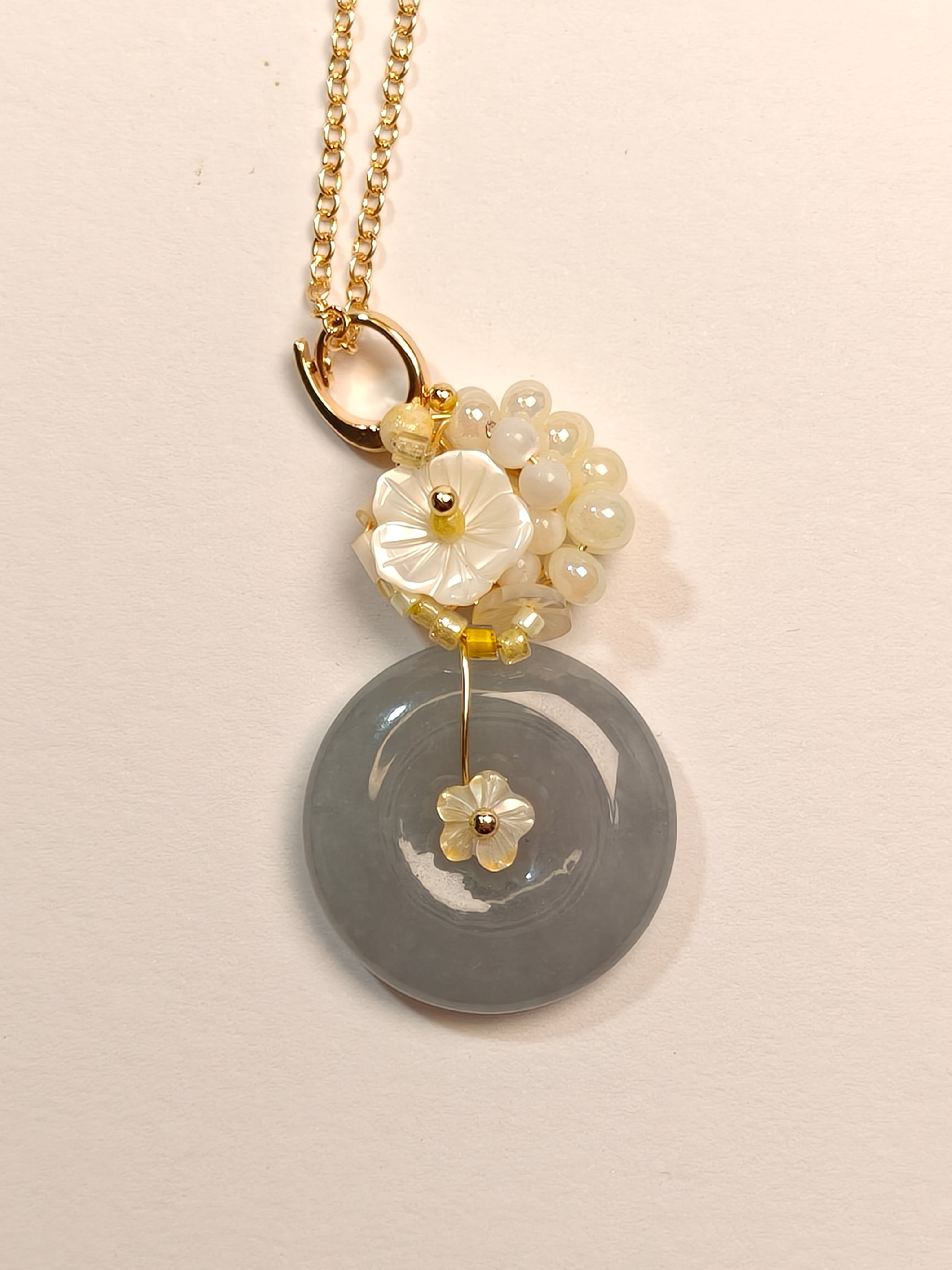 WE ping an kou icy blue necklace jadeite