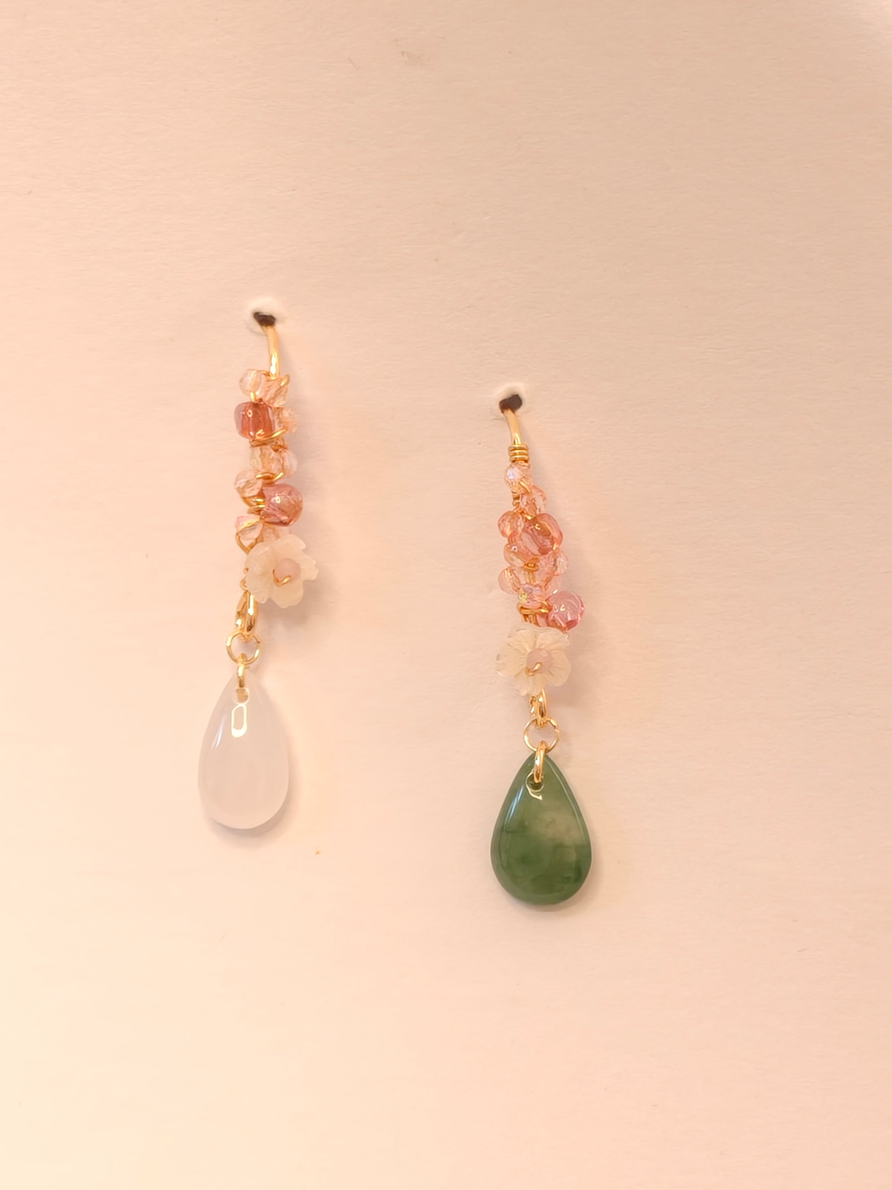WE delite crystal and jadeite earring