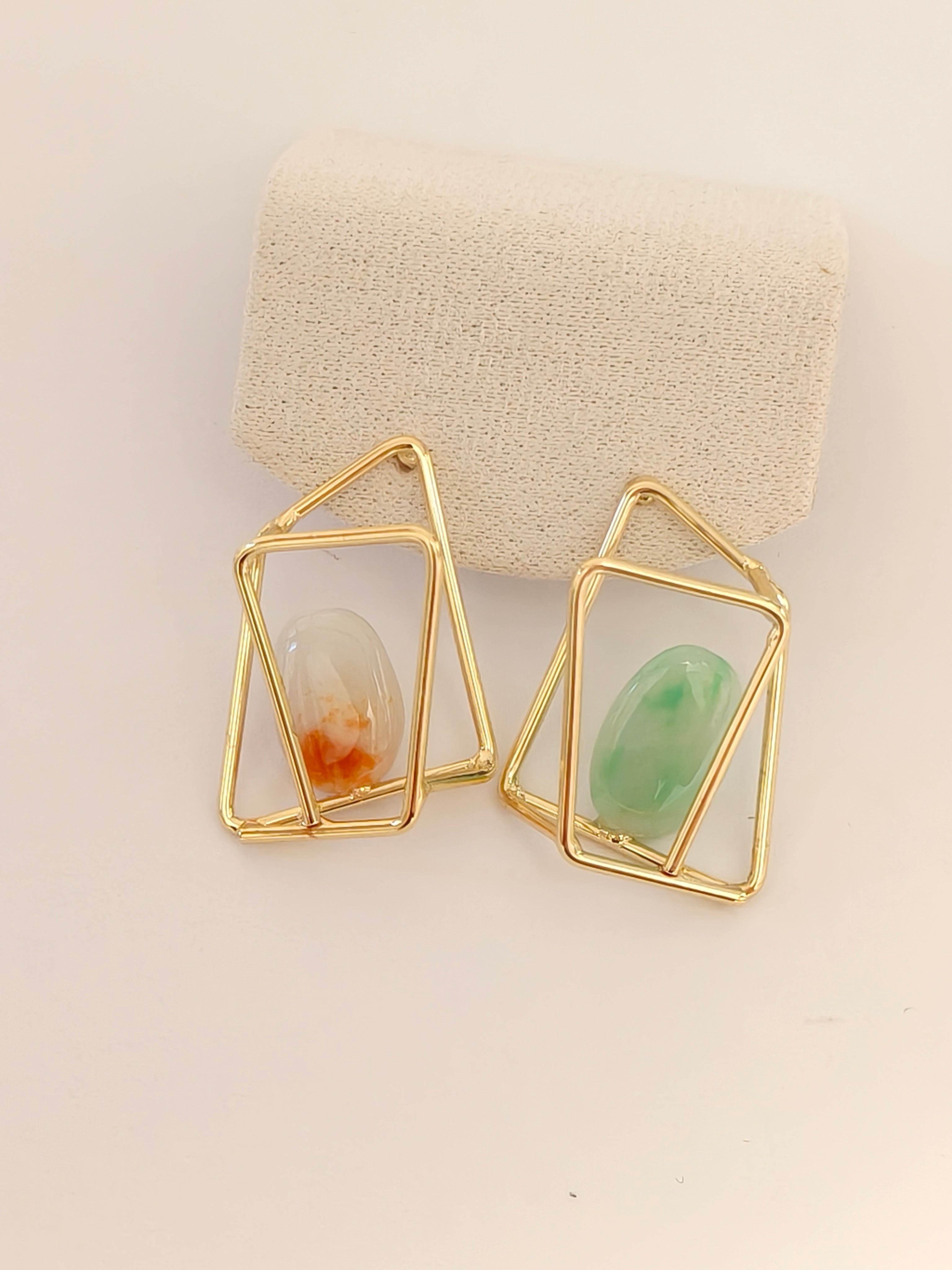 WE minimalist jadeite earring