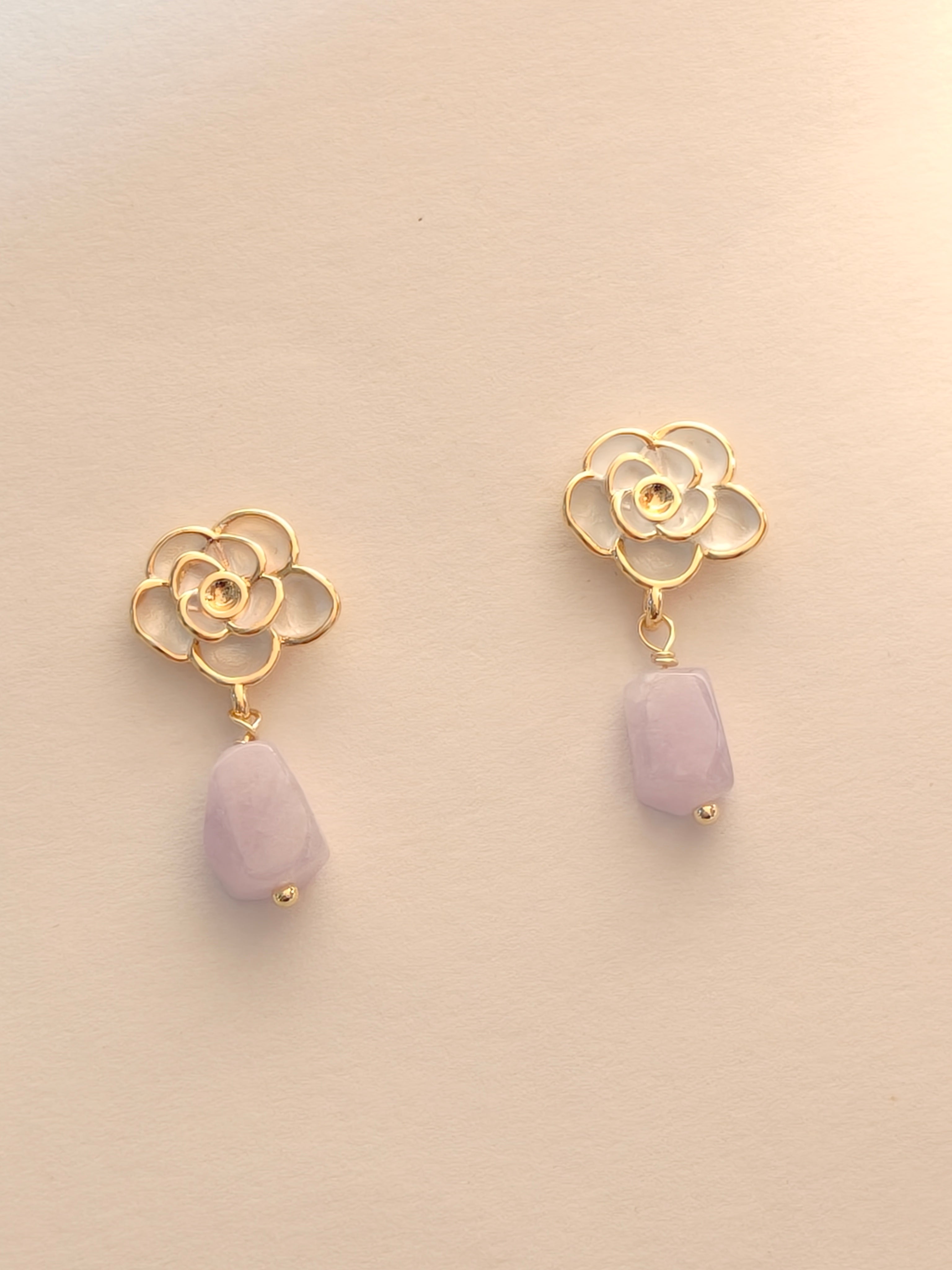 WE lavender jadeite earring
