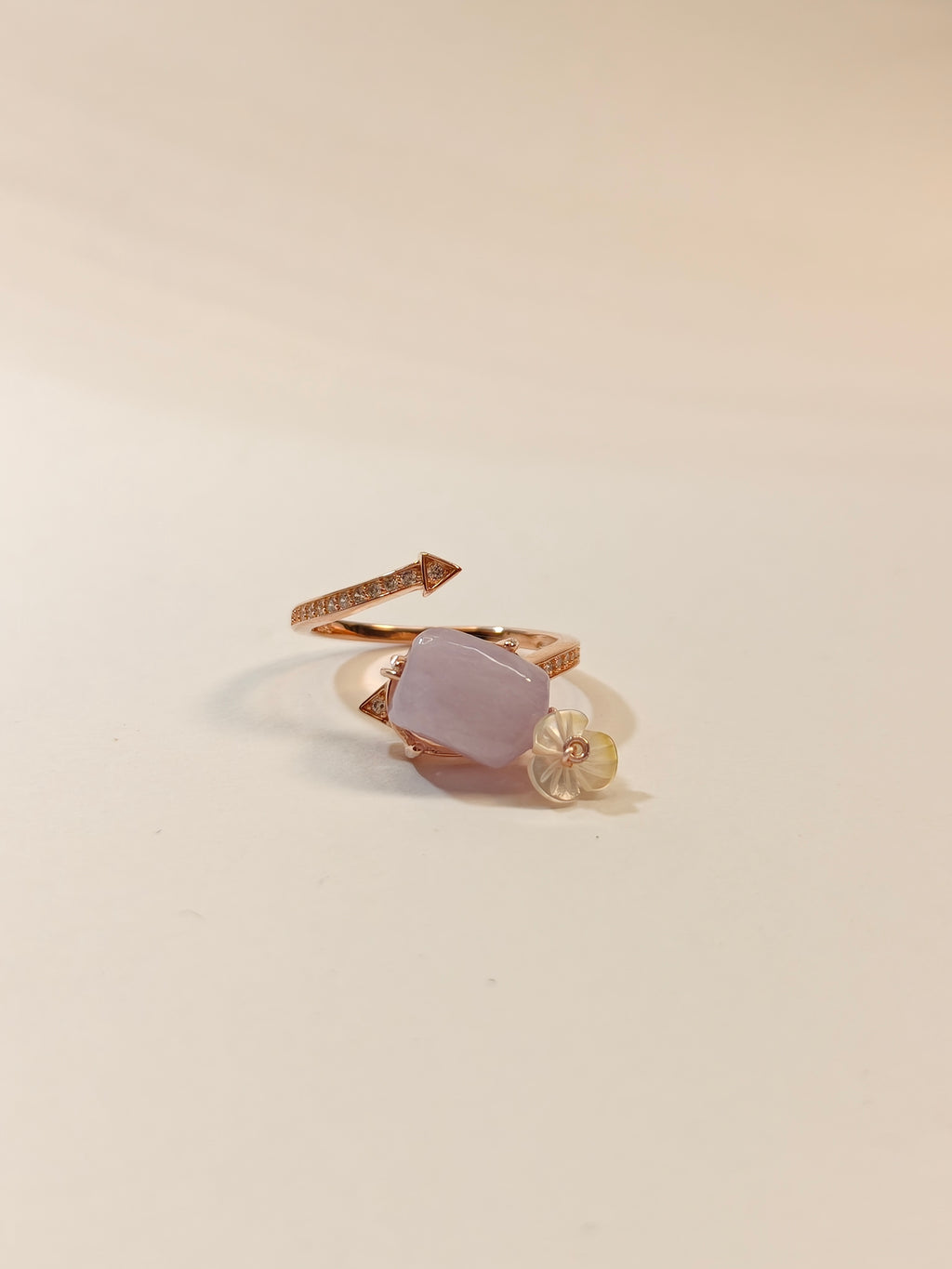 WE Monet Ring
