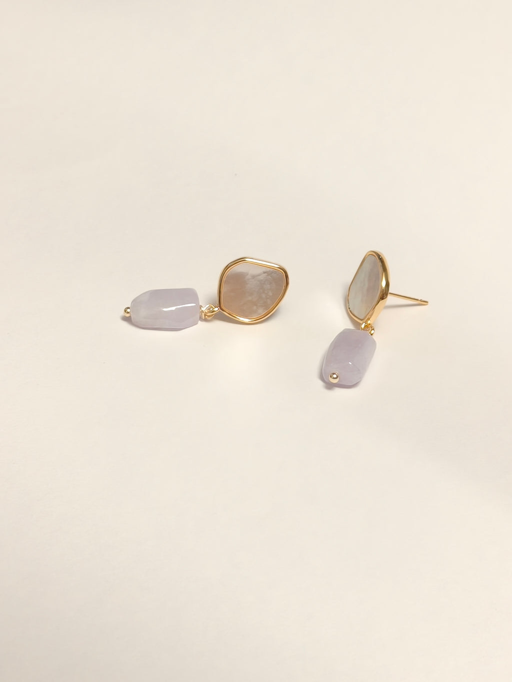 WE lavender jadeite earring