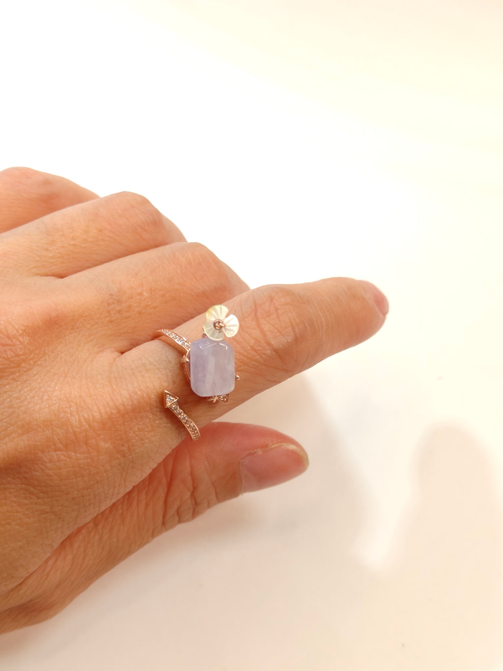 WE Monet Ring