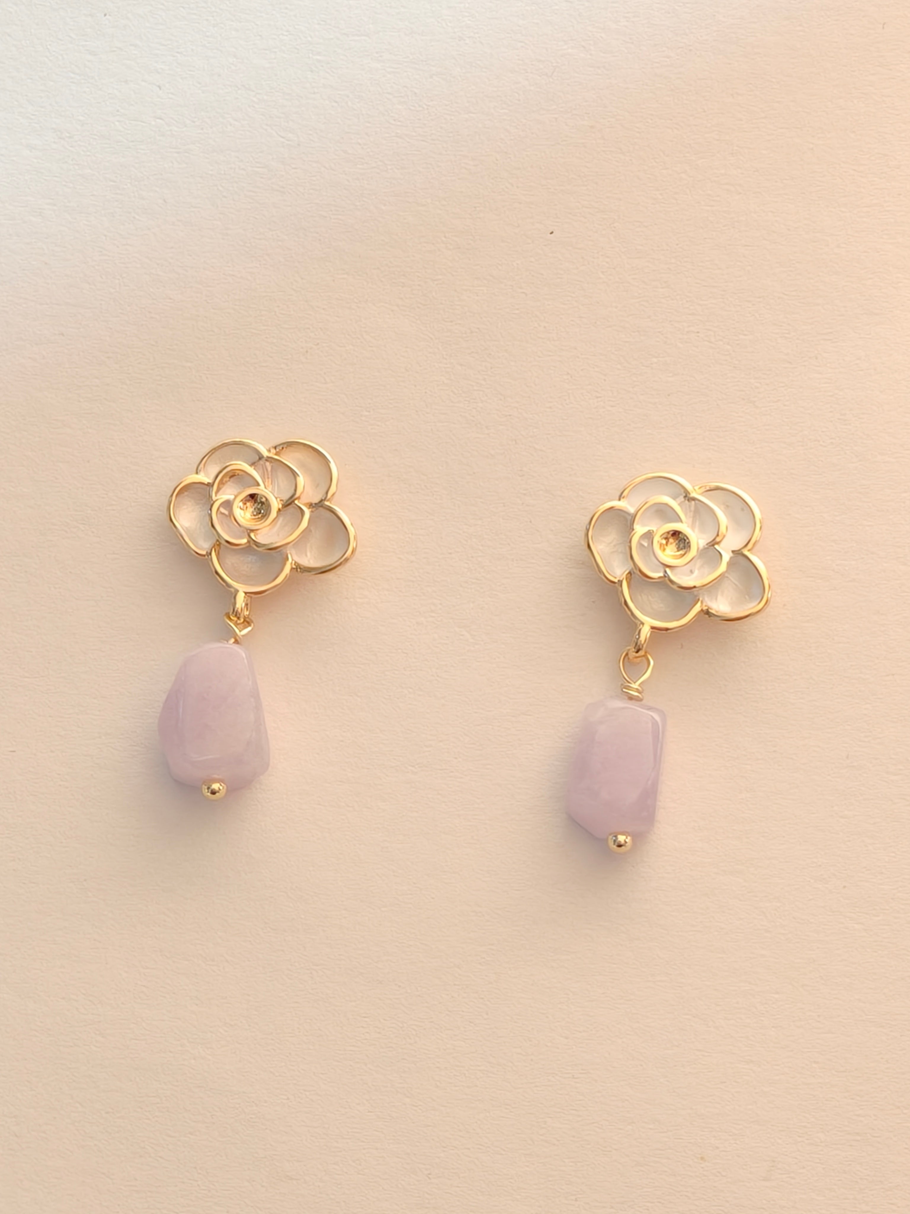 WE lavender jadeite earring