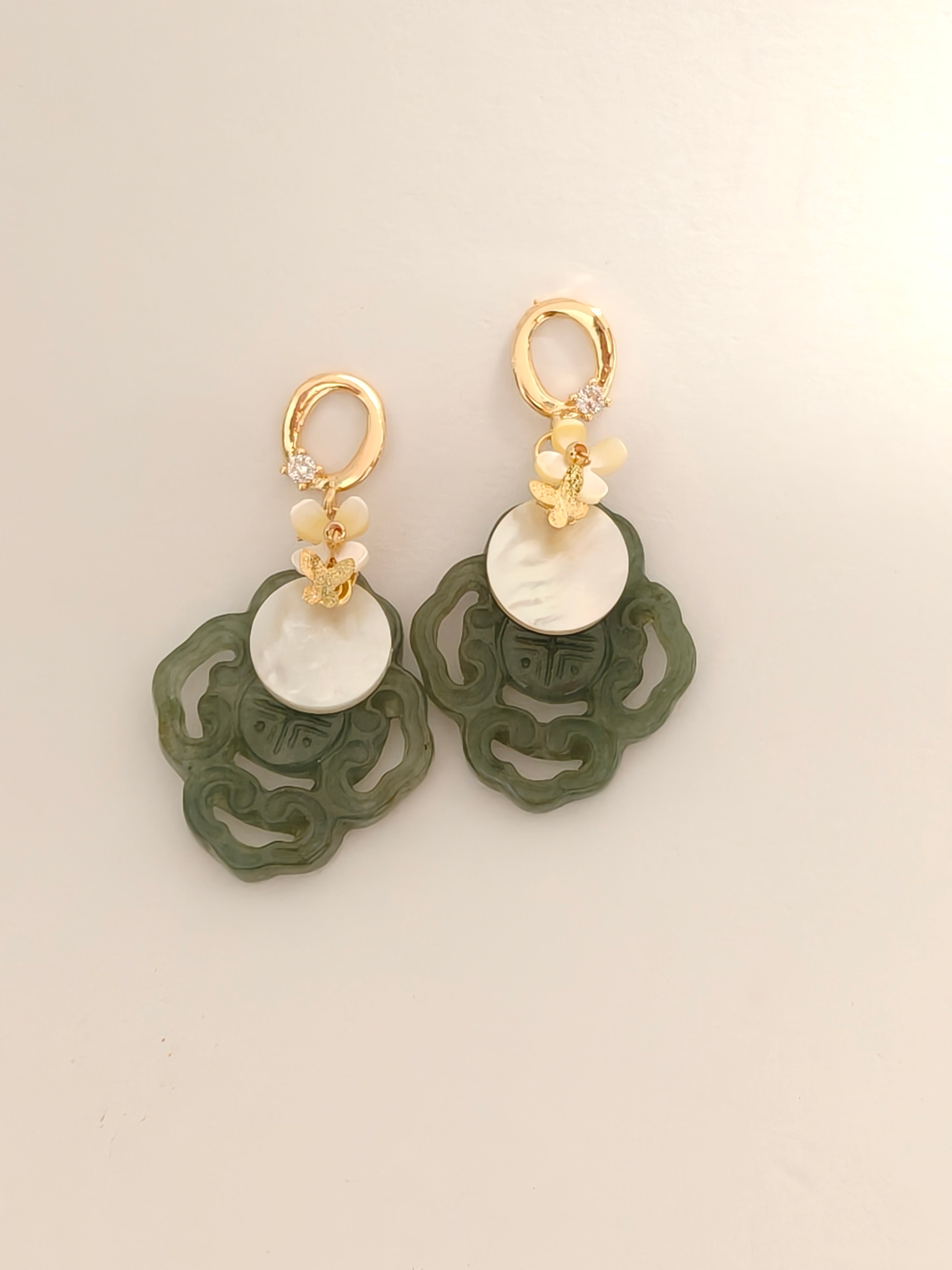 WE Monet jadeite earring
