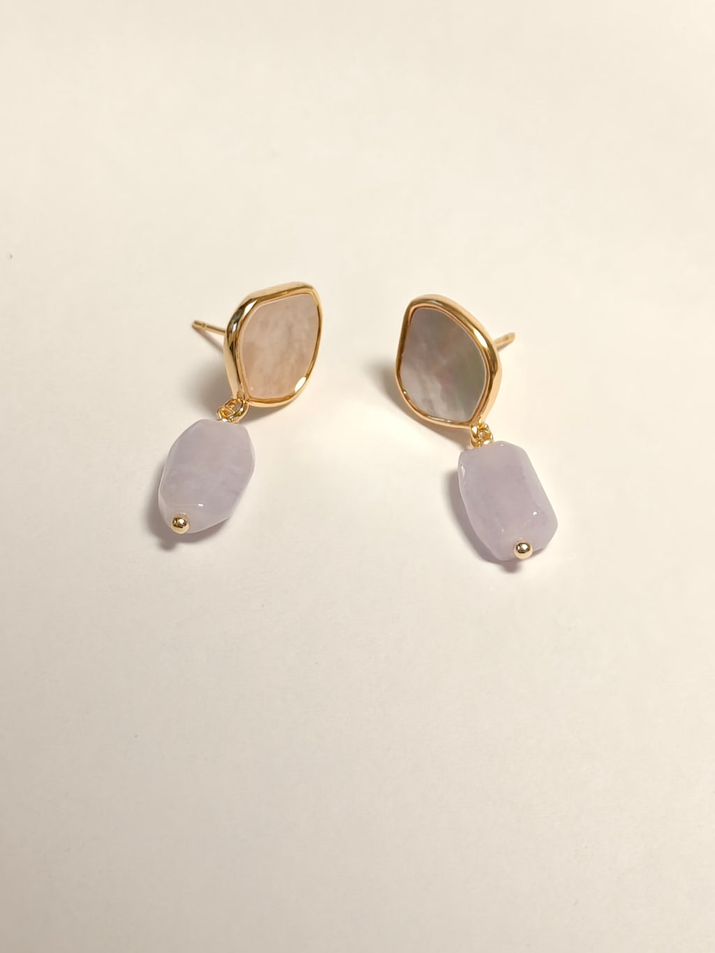 WE lavender jadeite earring