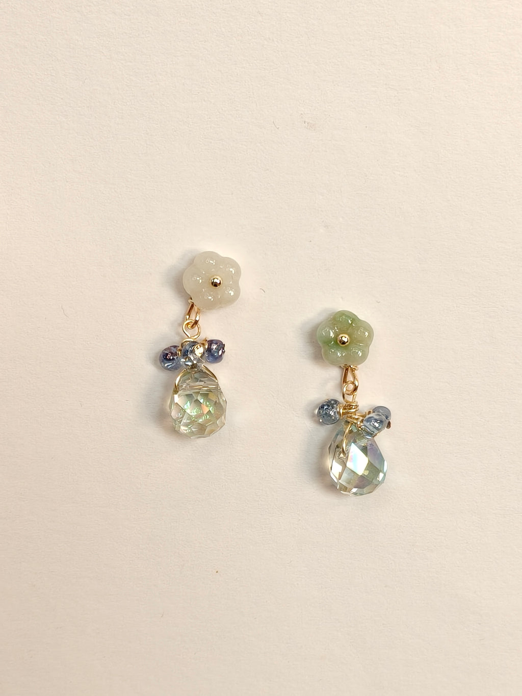 WE delite crystal and jadeite earring