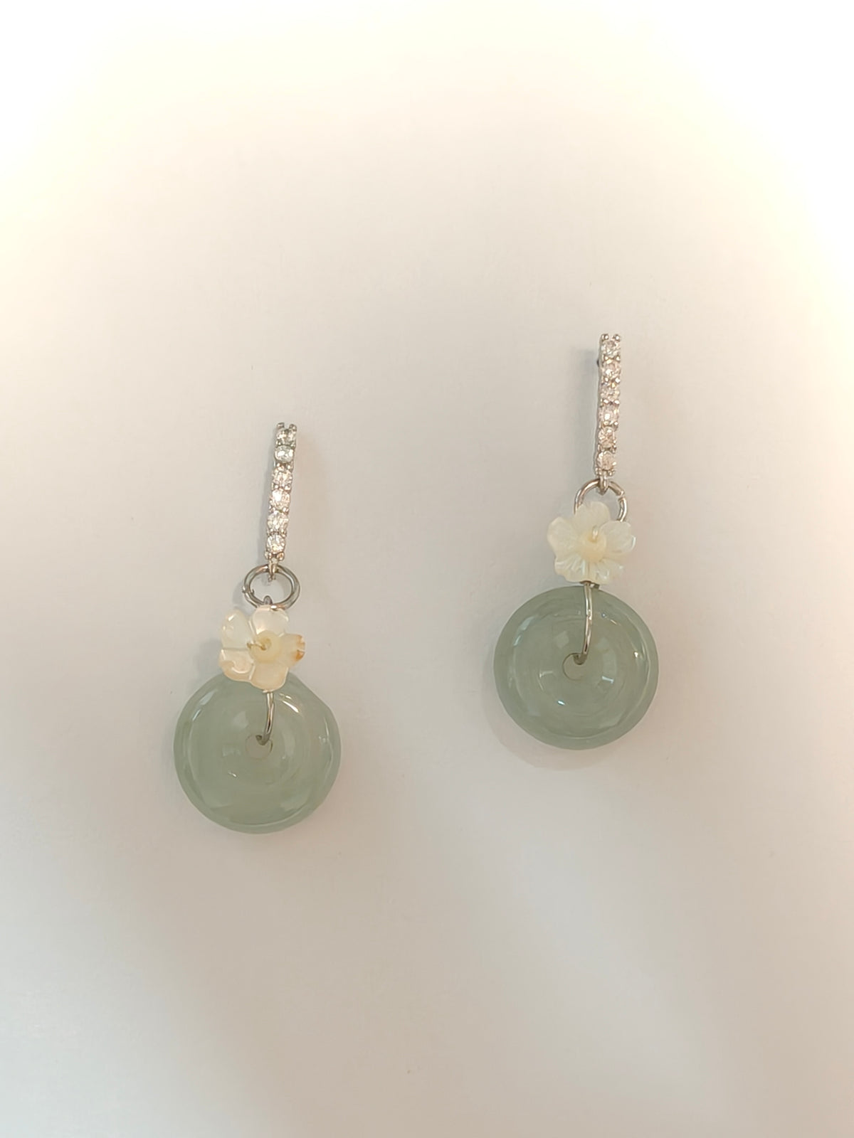WE ping an kou jadeite earring